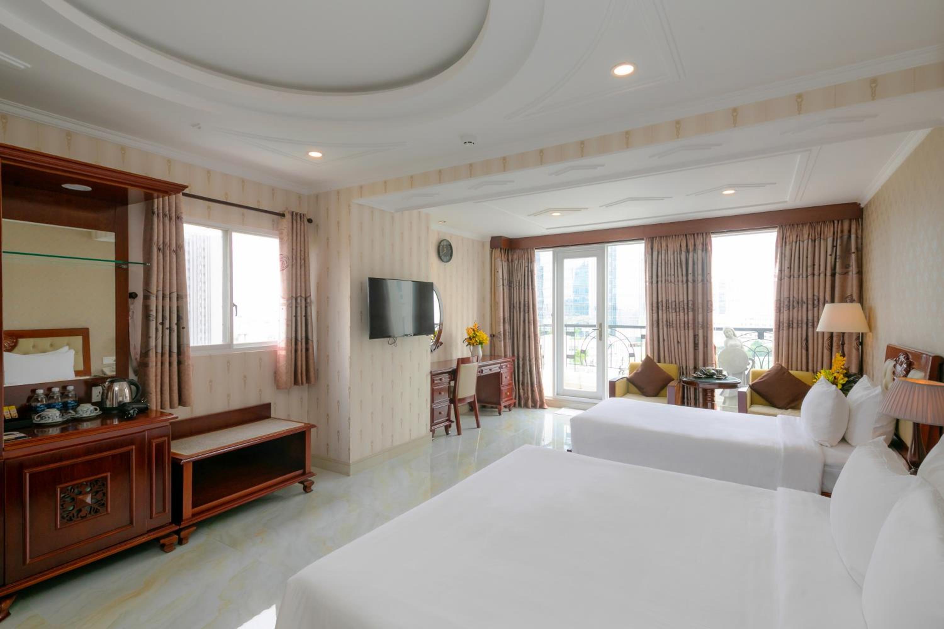 Junior Suite with Balcony
