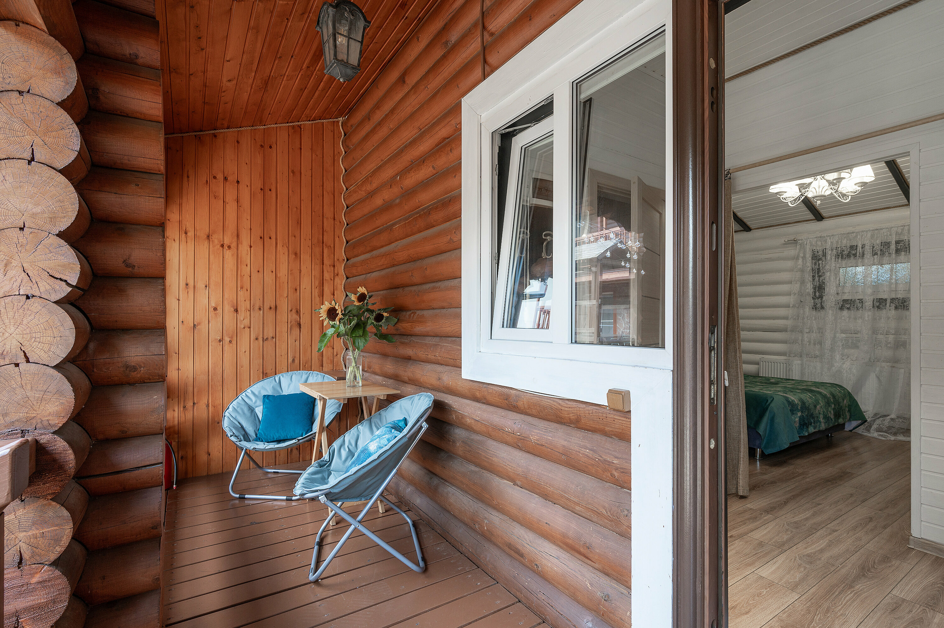 Люкс Скандинавия с собственной террасой и мини кухней.