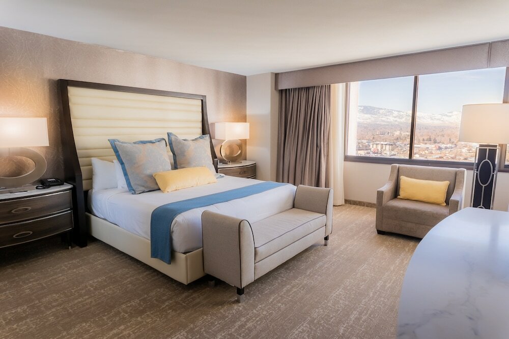 Sierra King Room