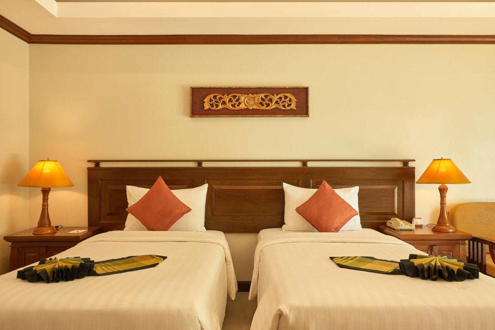 Deluxe Double or Twin Room with Pool View