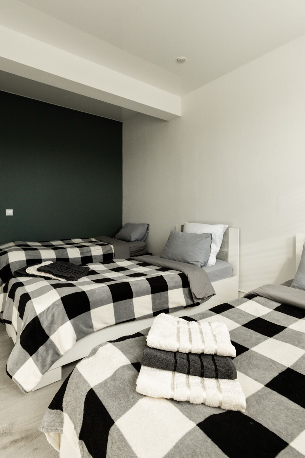 Трехместный номер с окном