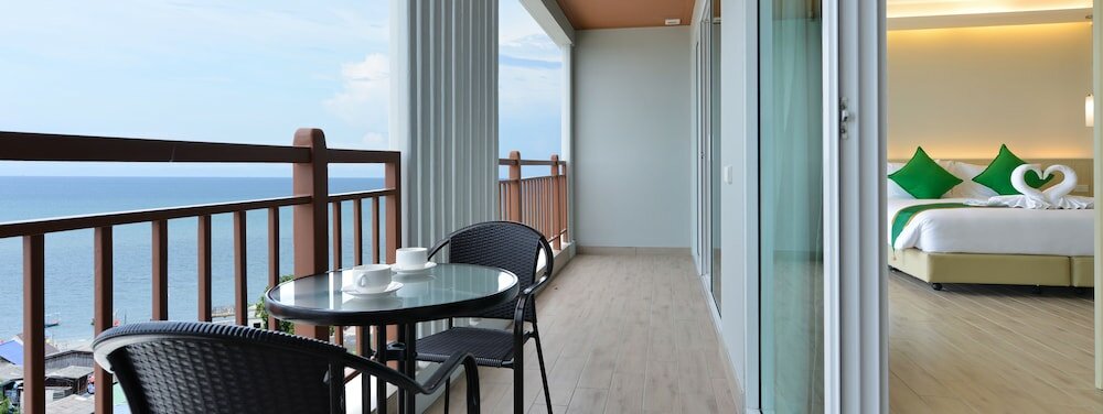 King Suite with Sea View