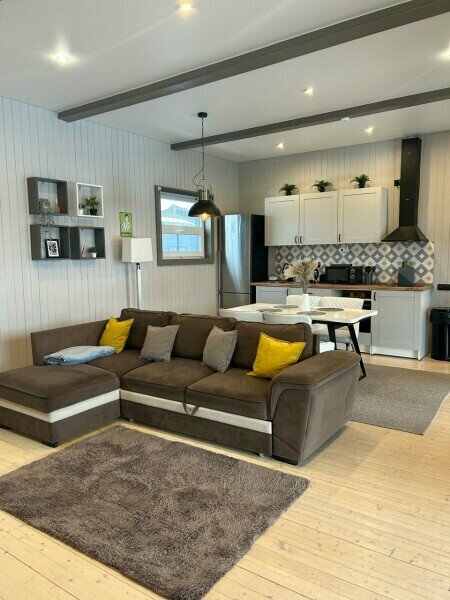 Коттедж с видом на озеро