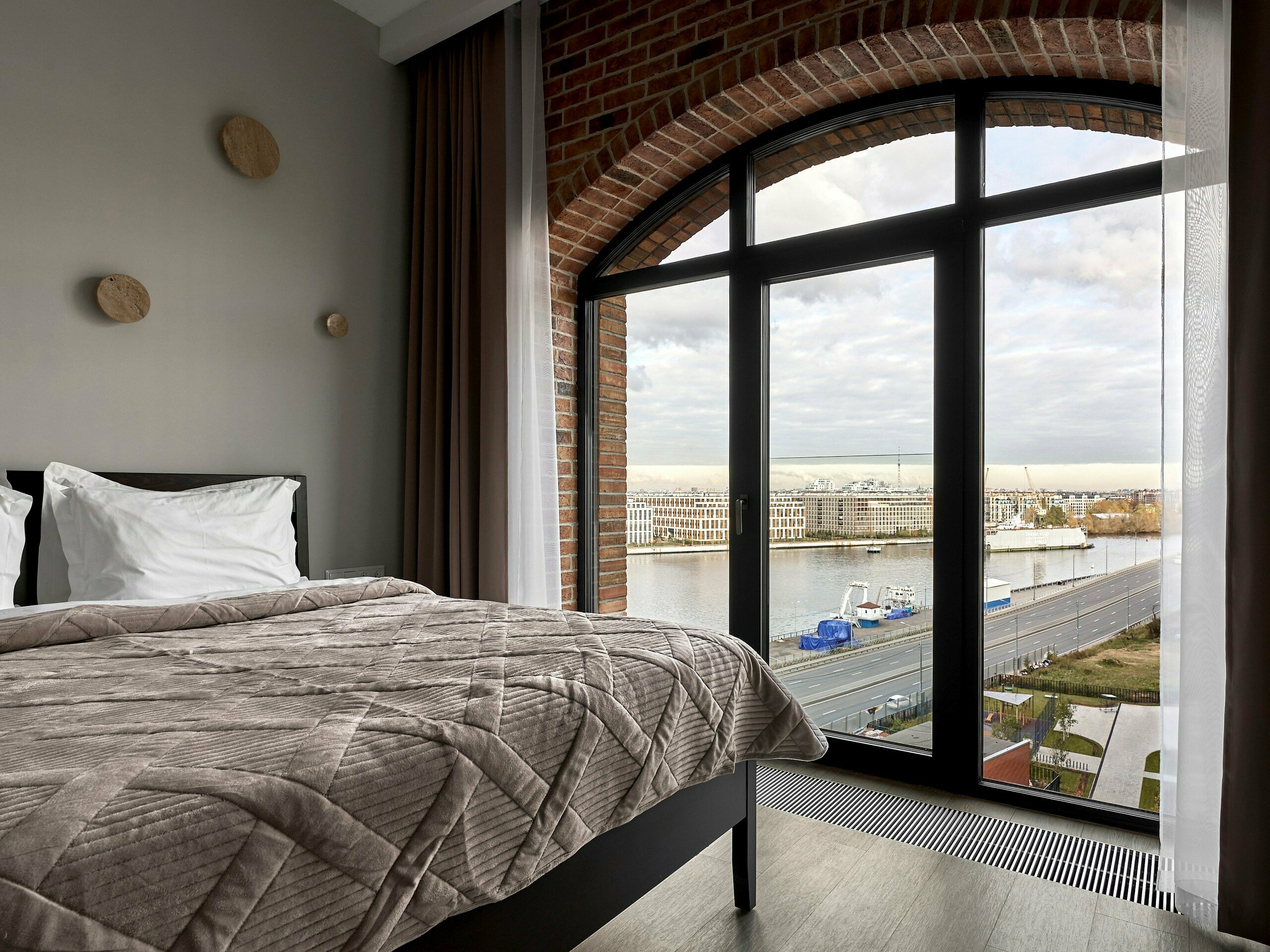 Студия для 3-х Гостей