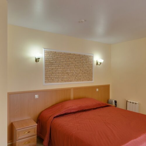 №7 Двухместный номер Эконом класса с 1 большой кроватью или 2-мя раздельными кроватями (корпус №2)