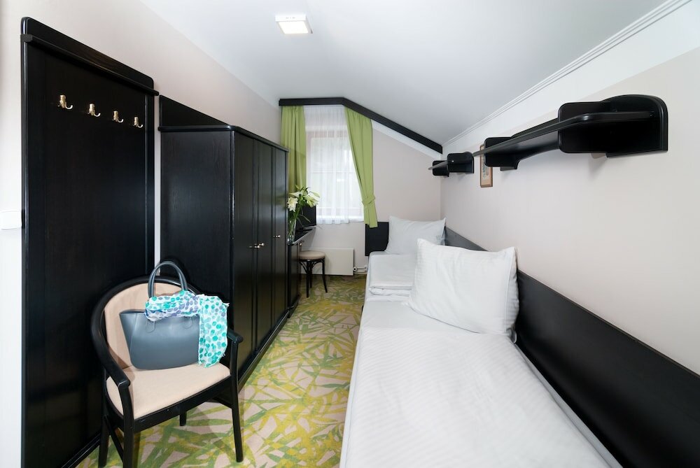Economy Twin Room, 2 Twin Beds