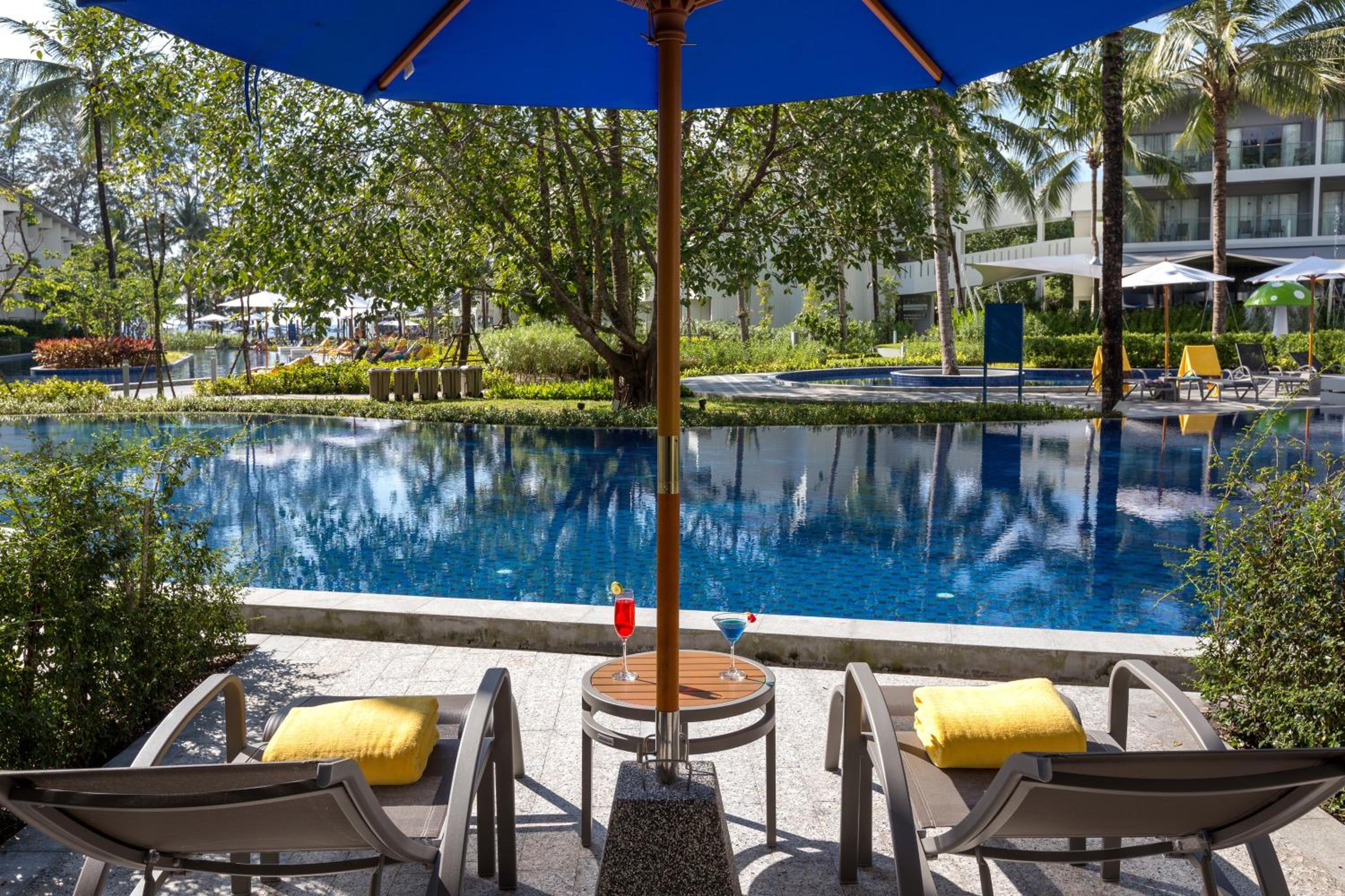 Deluxe Double or Twin Room with Pool Access - Beach Wing