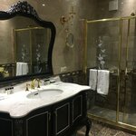 Премиум в Артис Плаза