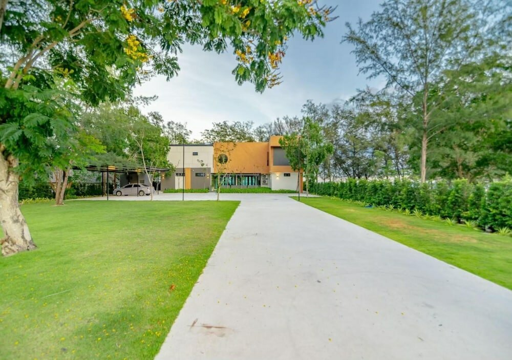 Presidential Villa, 4 Bedrooms, Beachfront