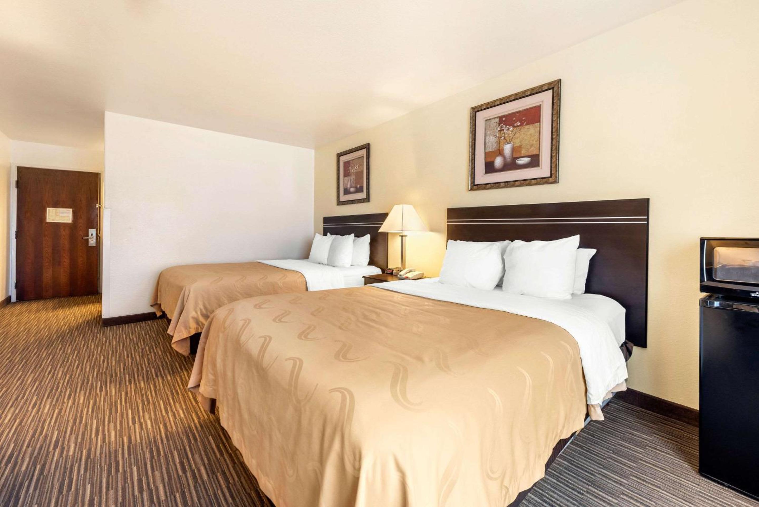 Queen Room with Two Queen Beds - Non-Smoking