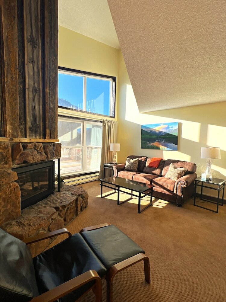 Family Penthouse, Multiple Bedrooms, Mountain View