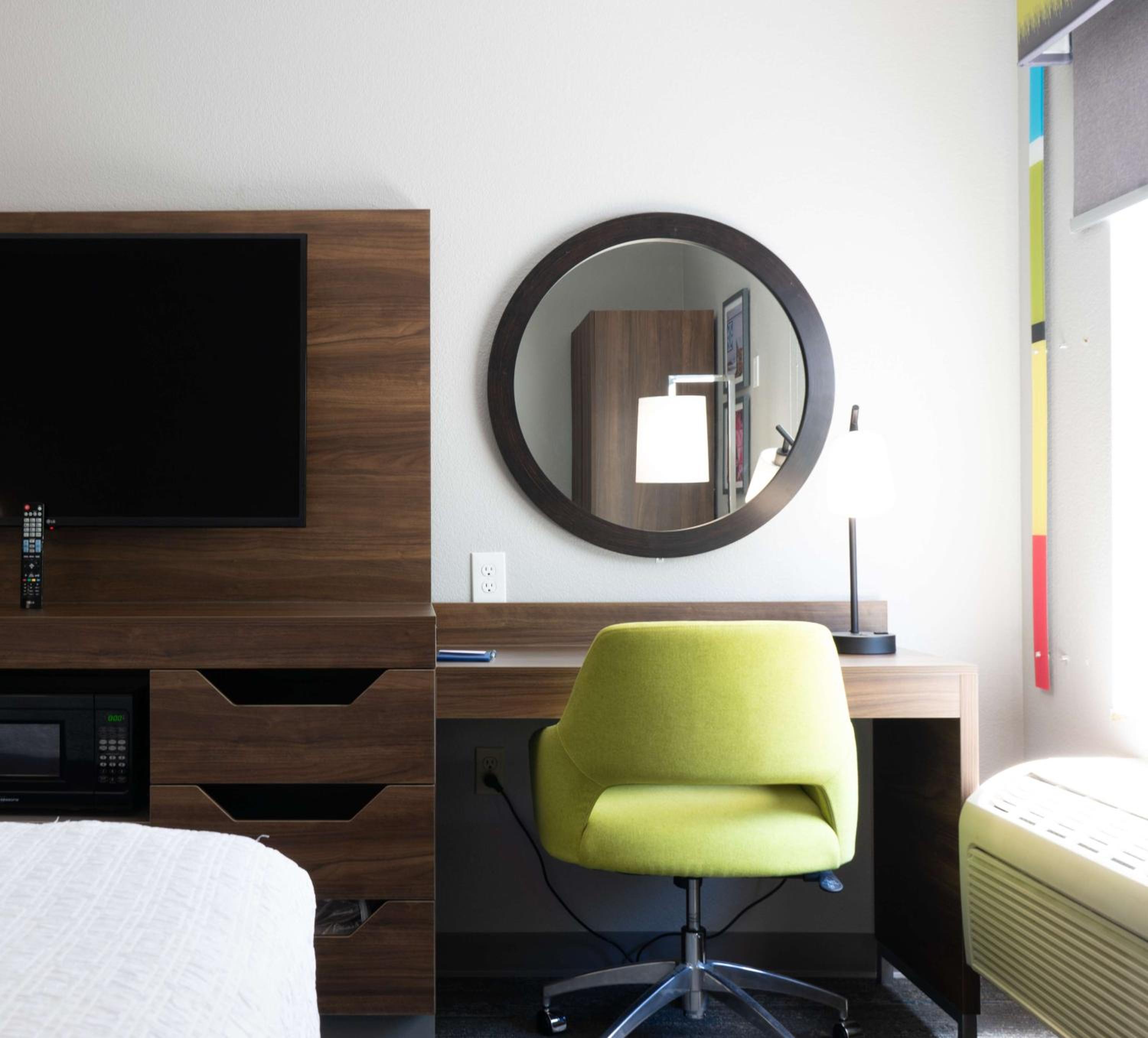 King Room - Non-Smoking