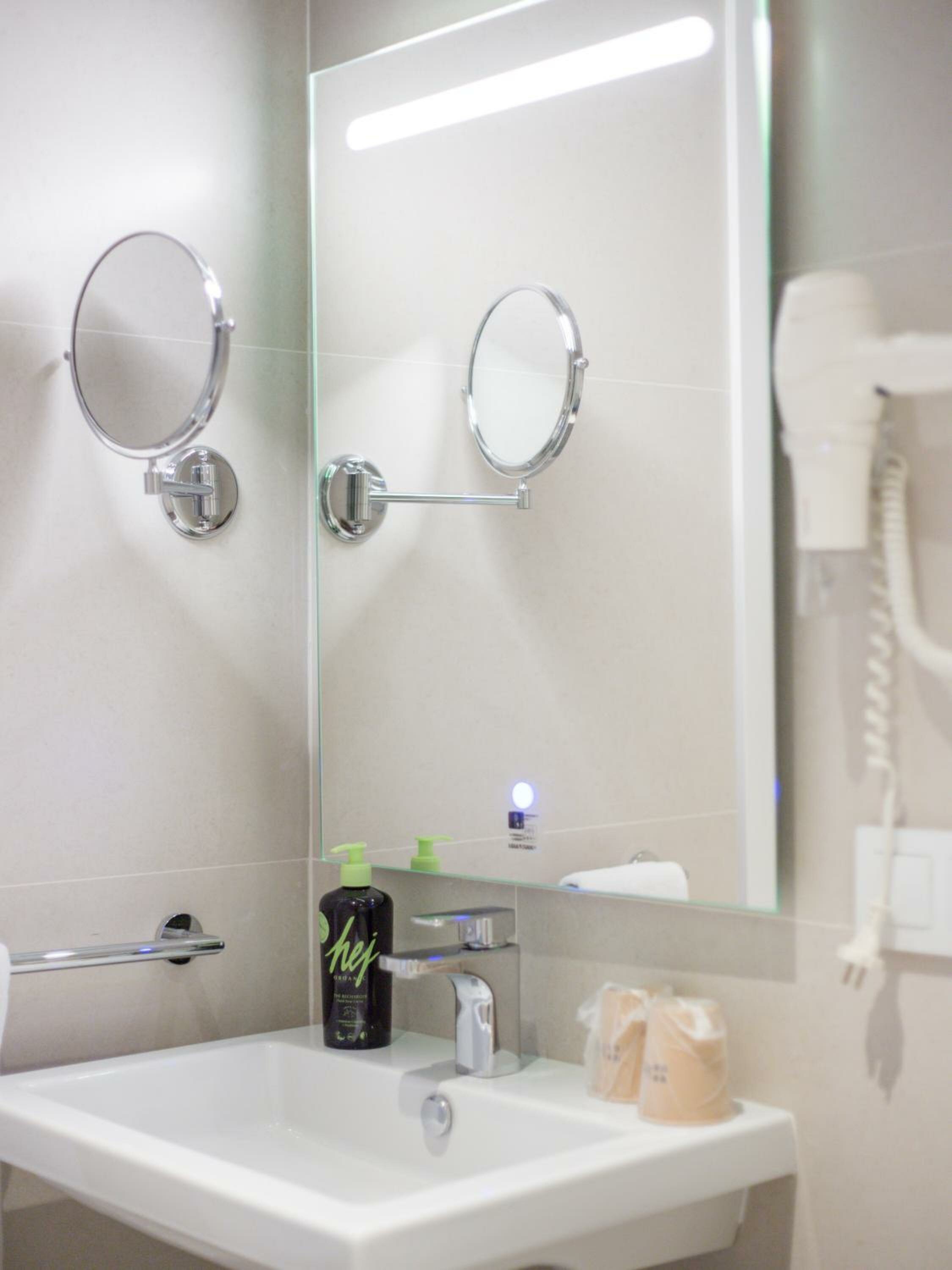 Studio L with sofa bed