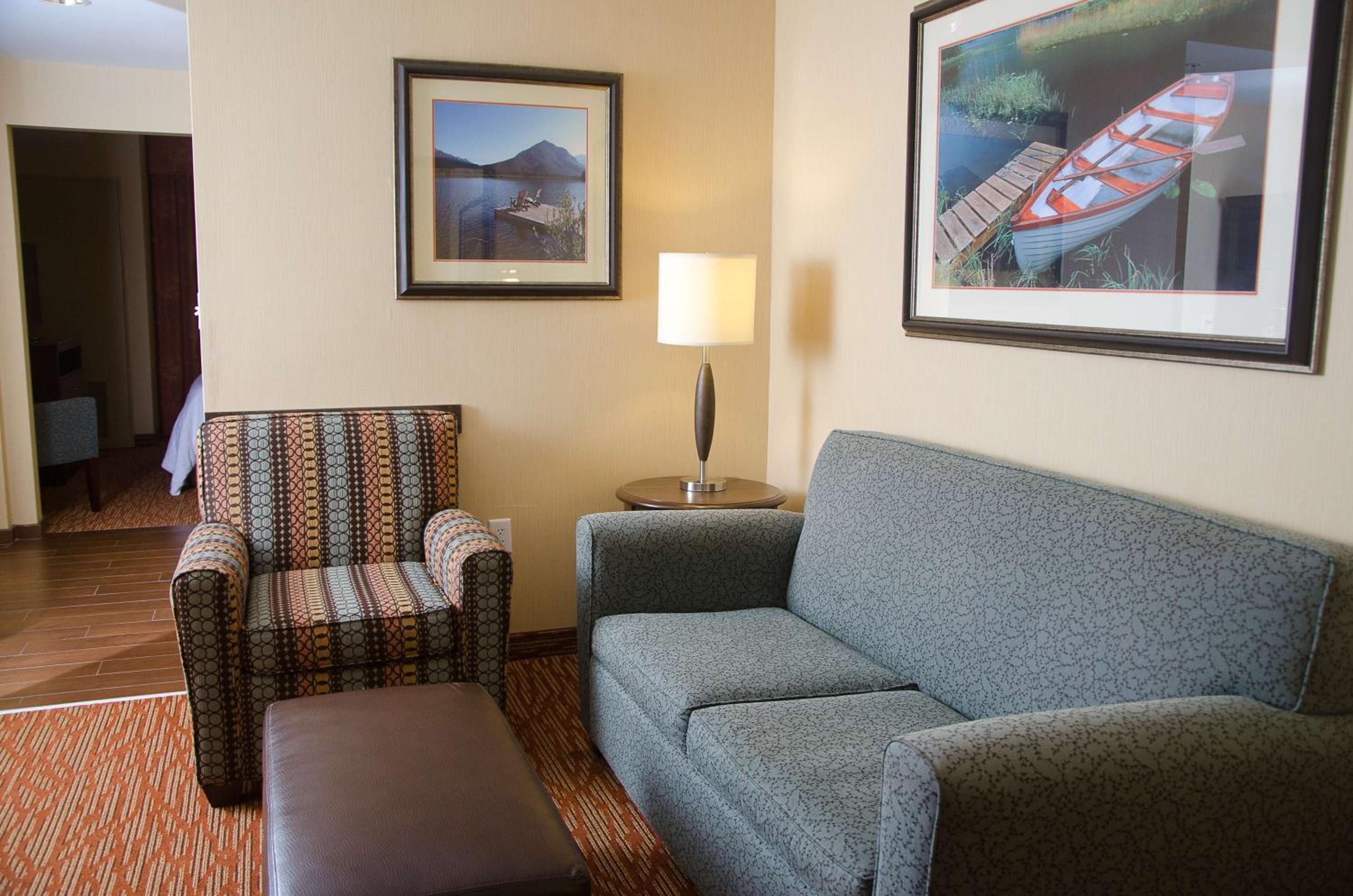 Junior King Suite - Mobility/Hearing Accessible