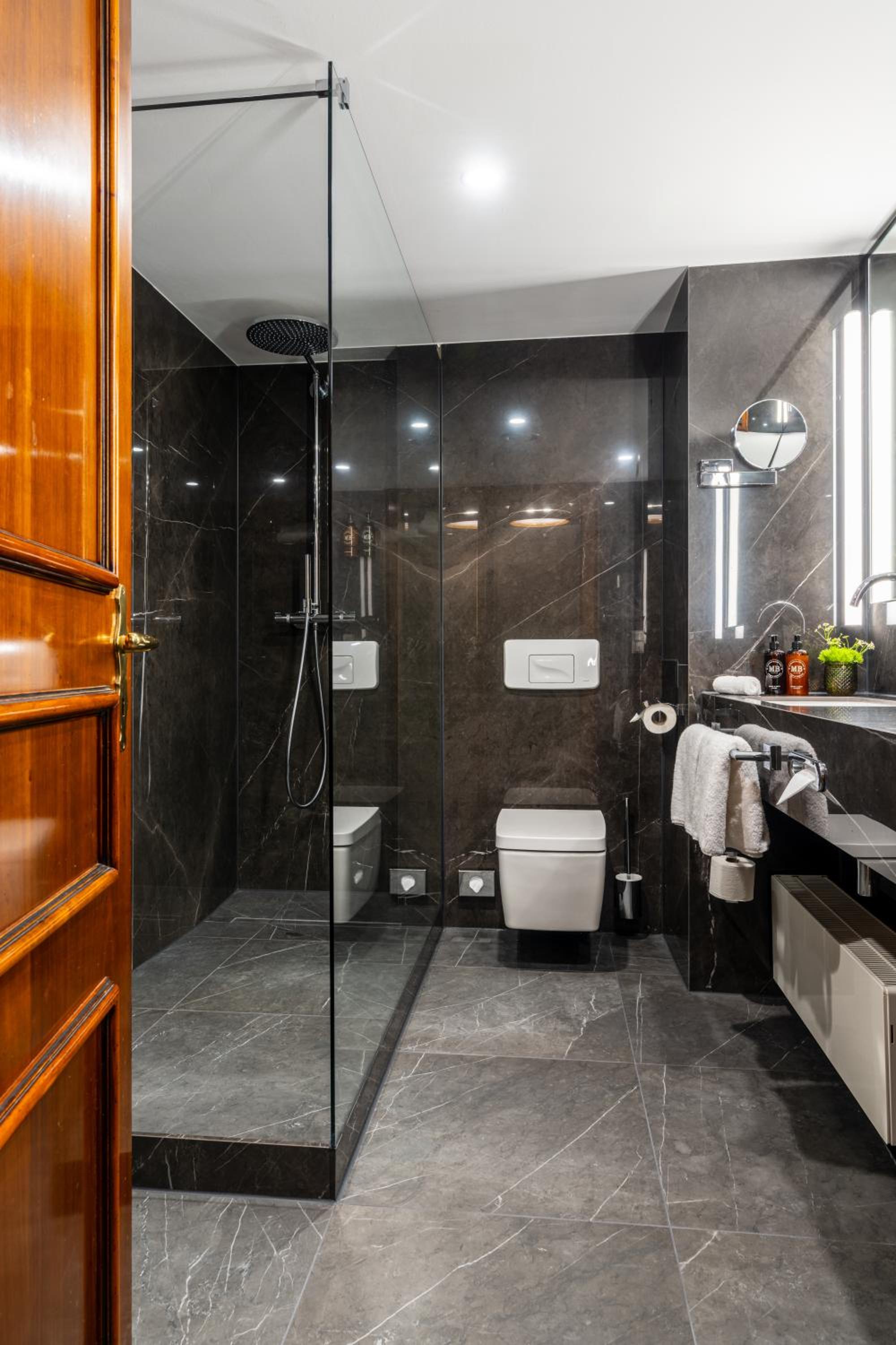 One-Bedroom Superior Double Room