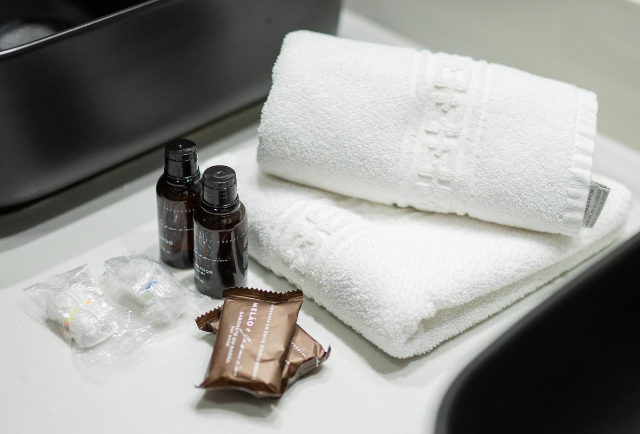 Premium Suite with Hydro and View