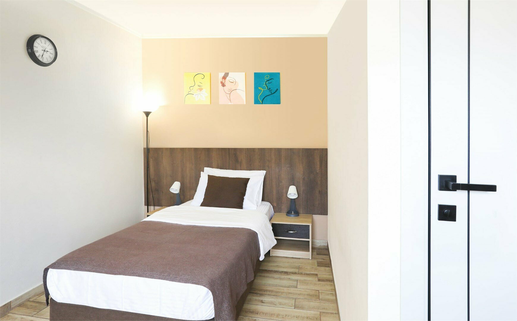 Одноместный номер с ванной комнатой