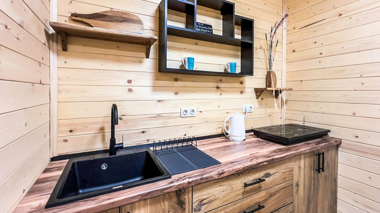 6 ти местный дом со спальне кухней и залом