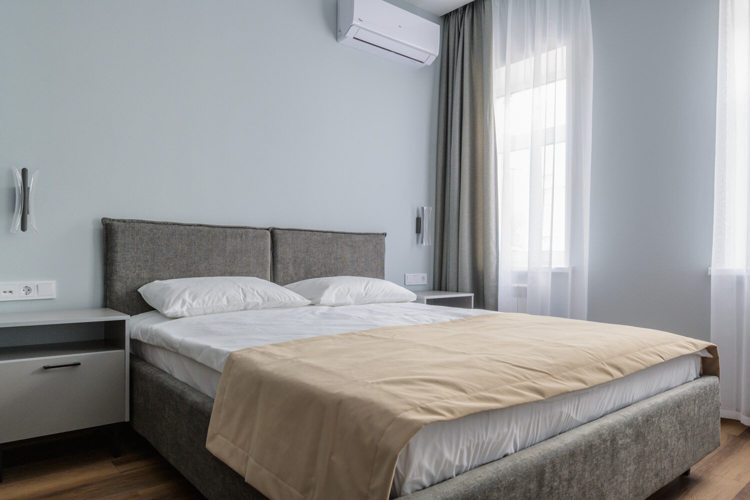 Классик с двуспальной кроватью №1