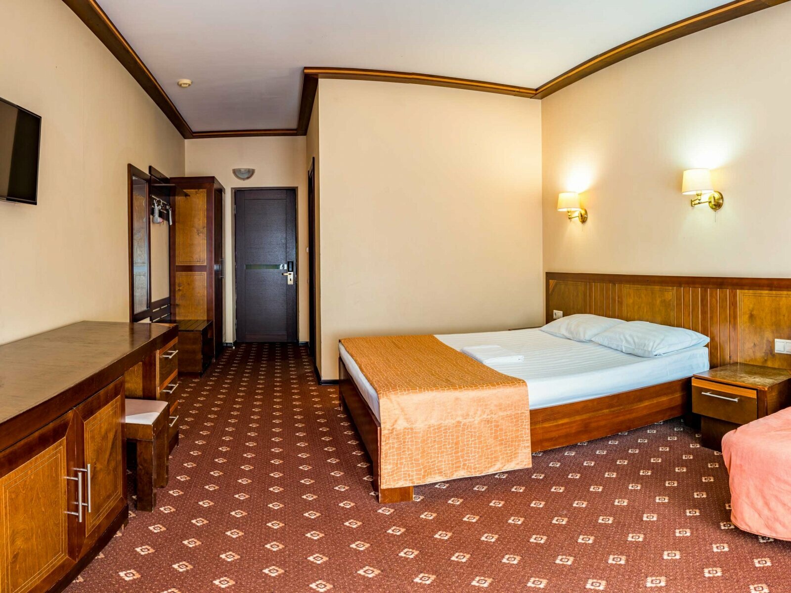 Стандартный трехместный номер