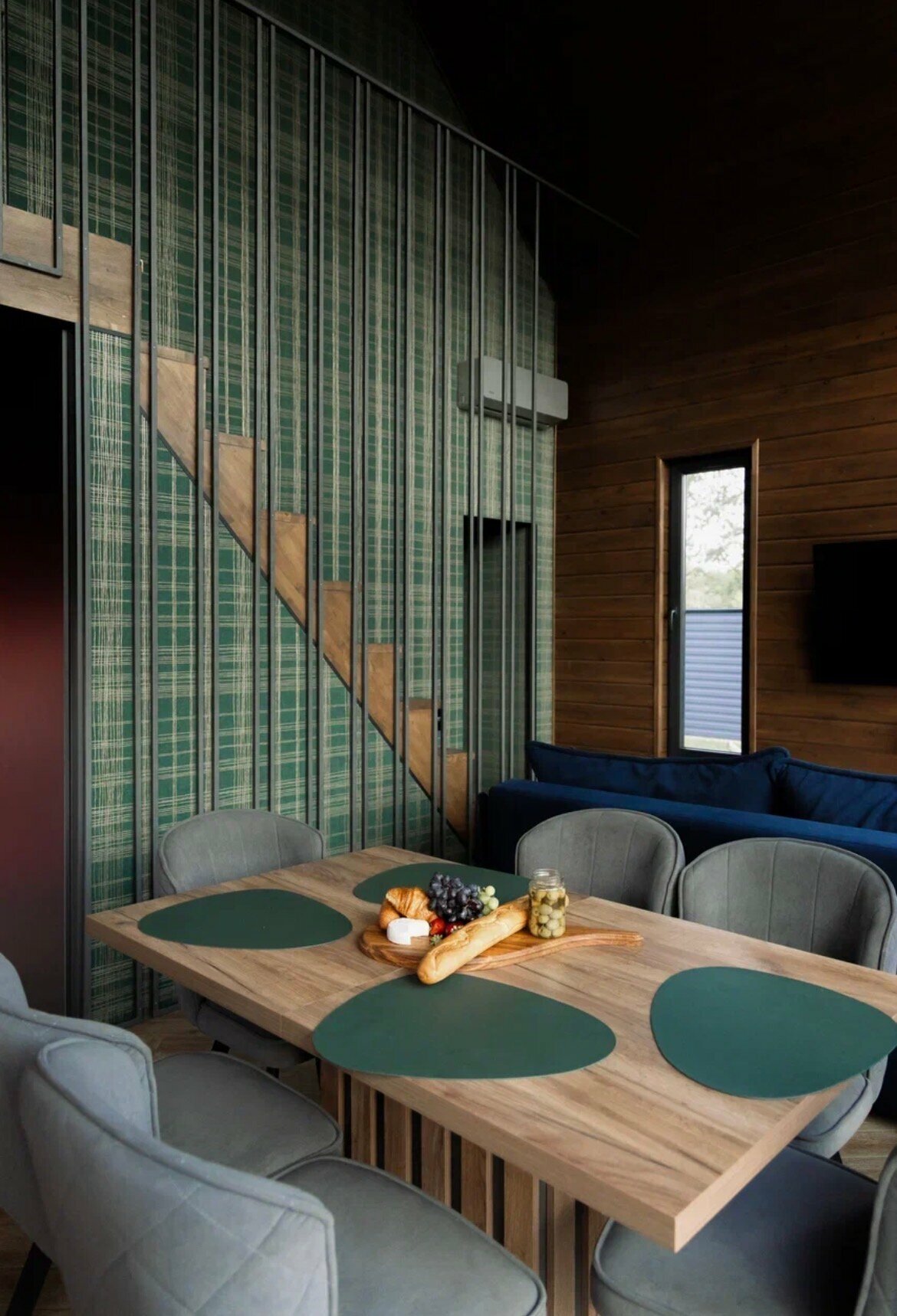 Дом с видом на лес