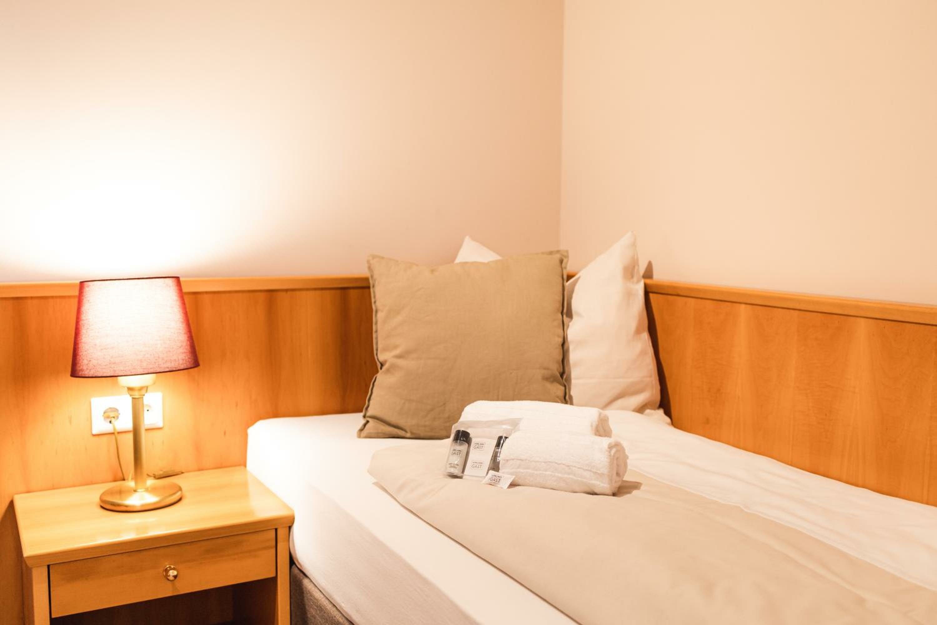 Standard Single Room