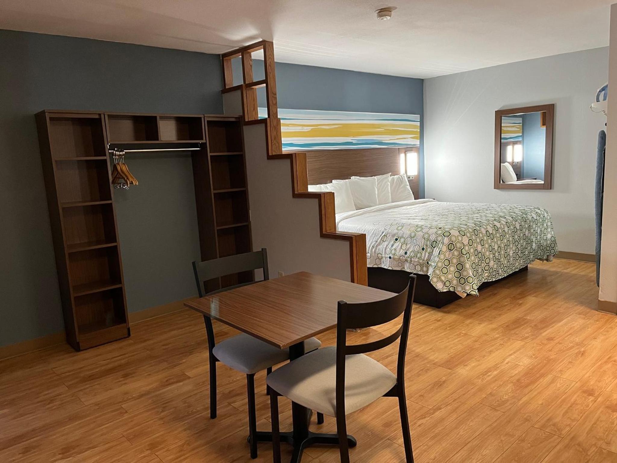 Studio King Room Non-Smoking