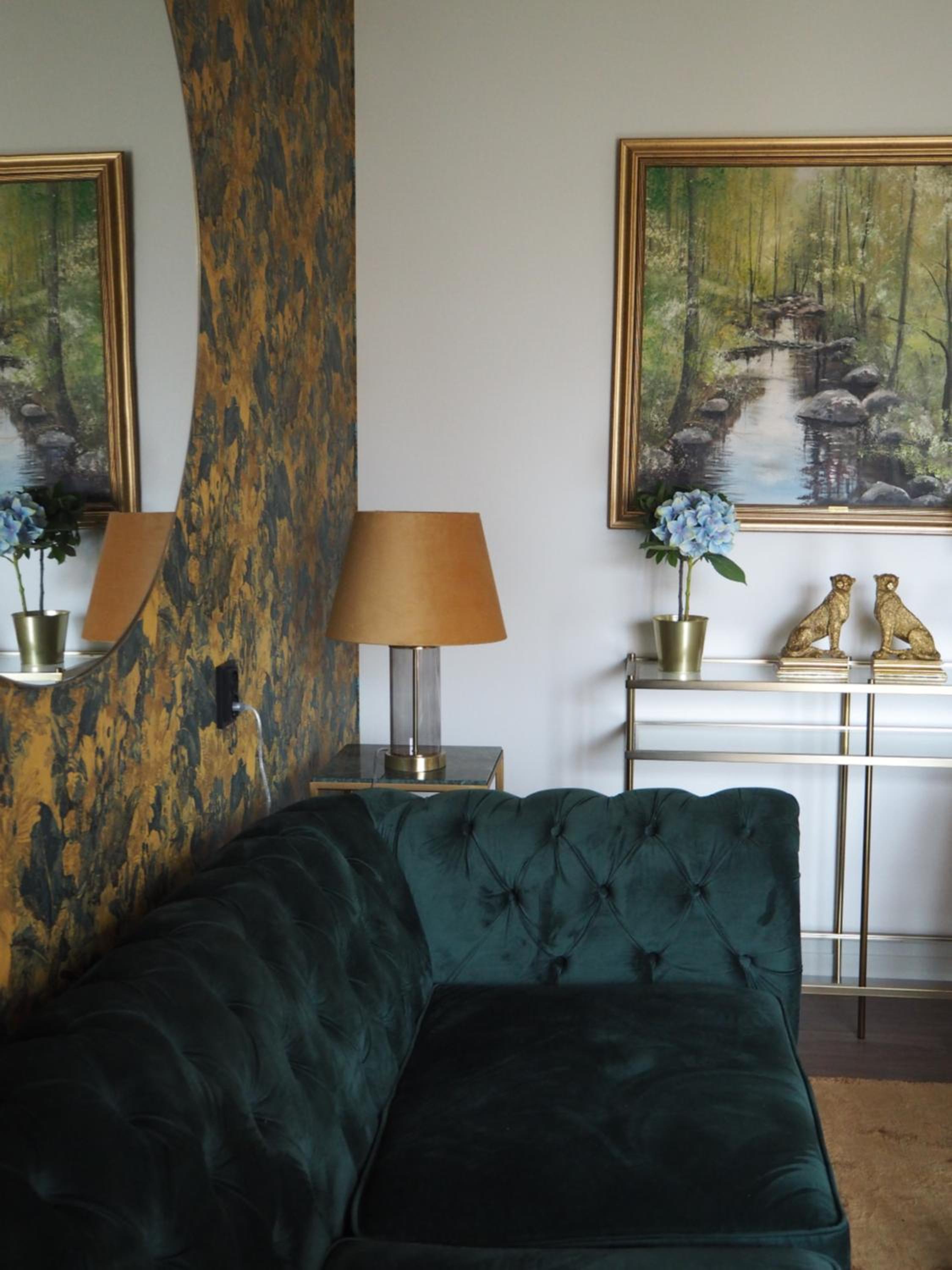 Suite with King Bed and Sofa Bed - Non-Smoking