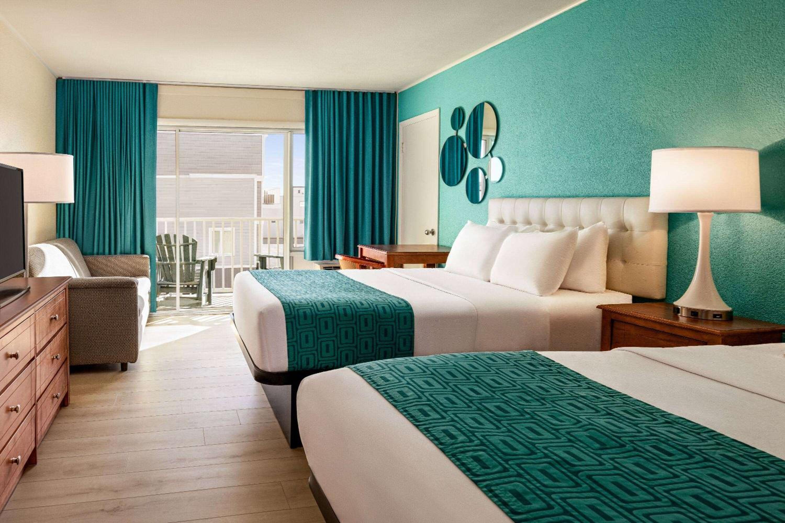 Room with Two Double Beds - Pool View - Non Smoking