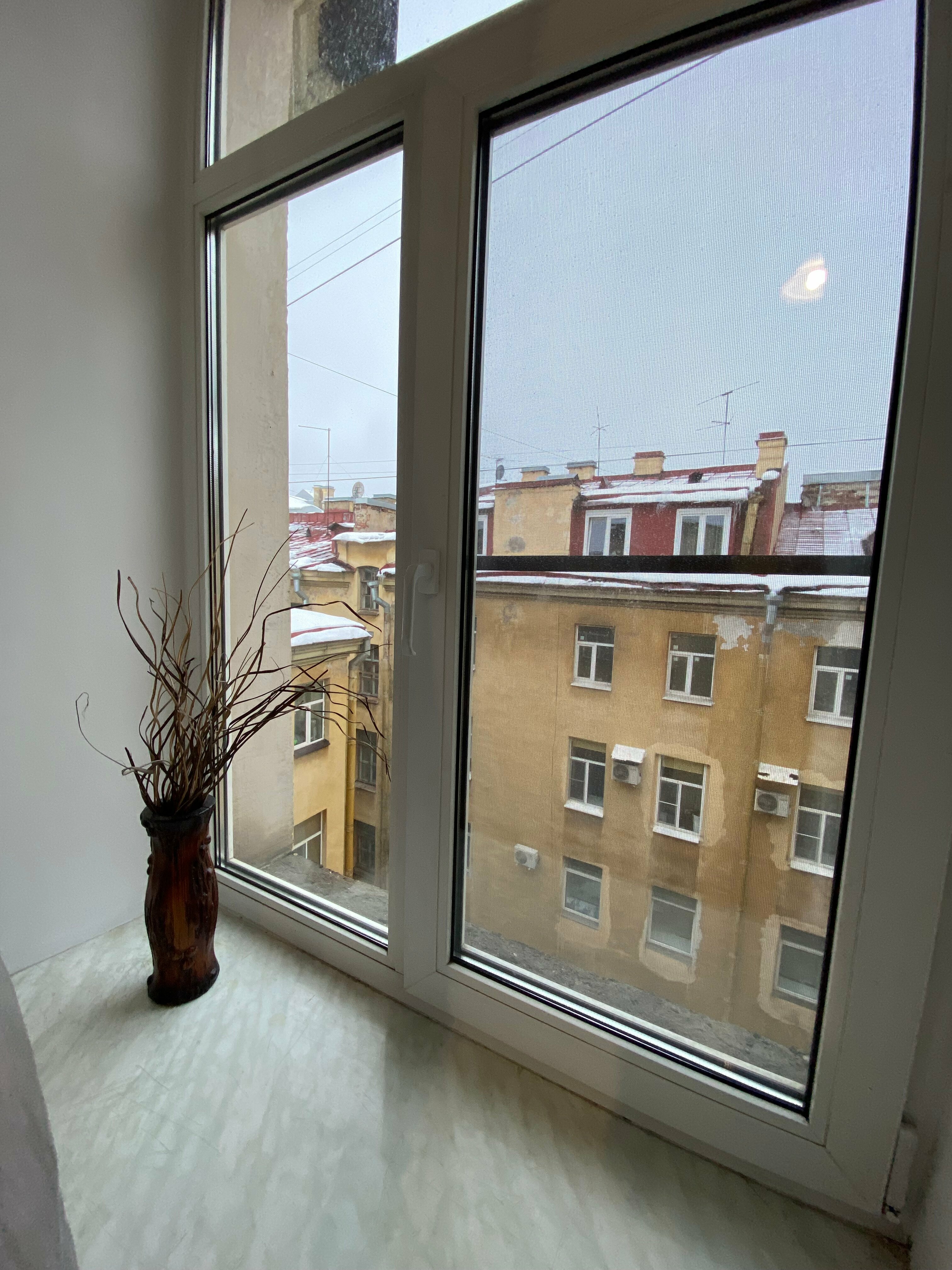 Трехместный номер с общей ванной комнатой