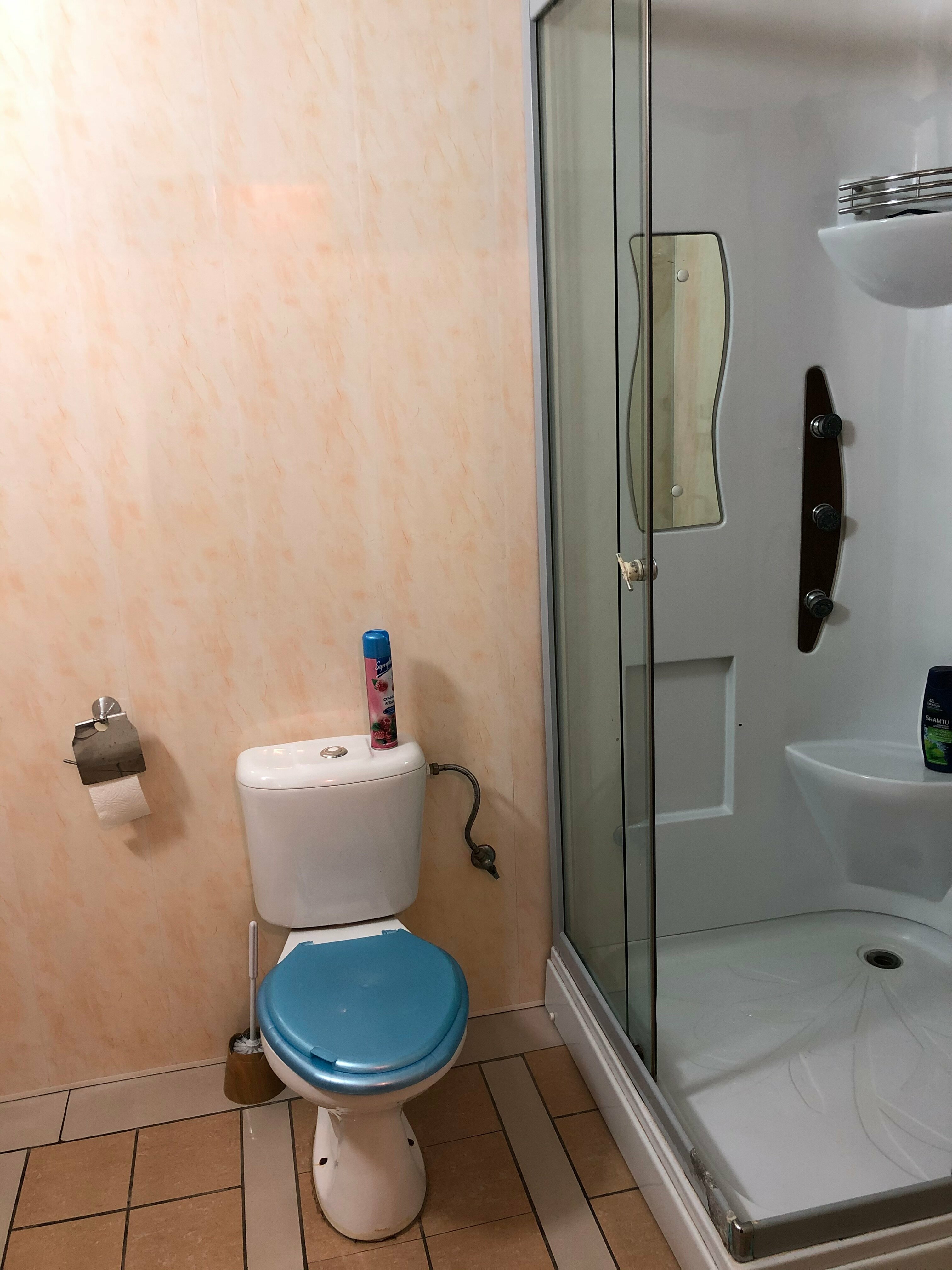 Стандартный двухместный номер с двумя односпальными кроватями