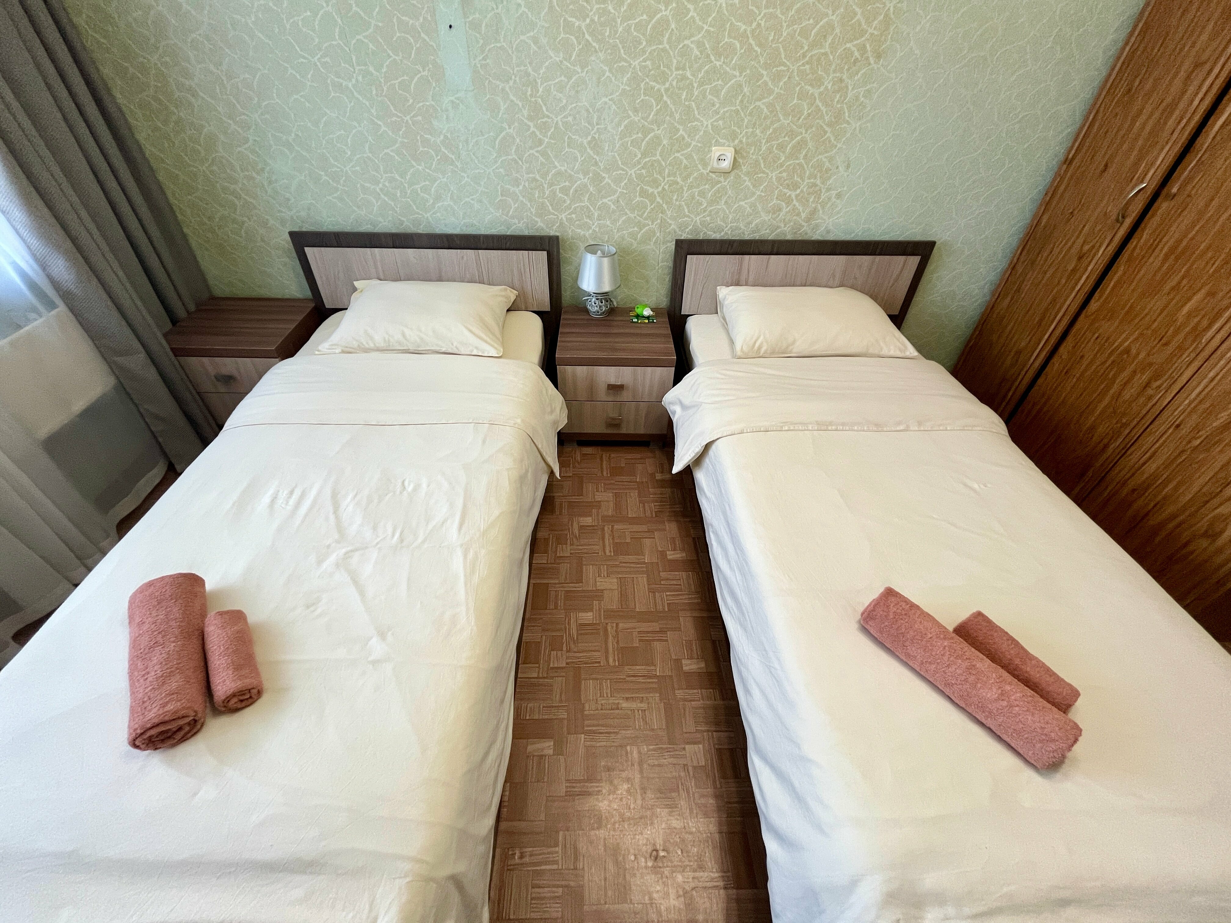 Трехкомнатная с большой лоджией