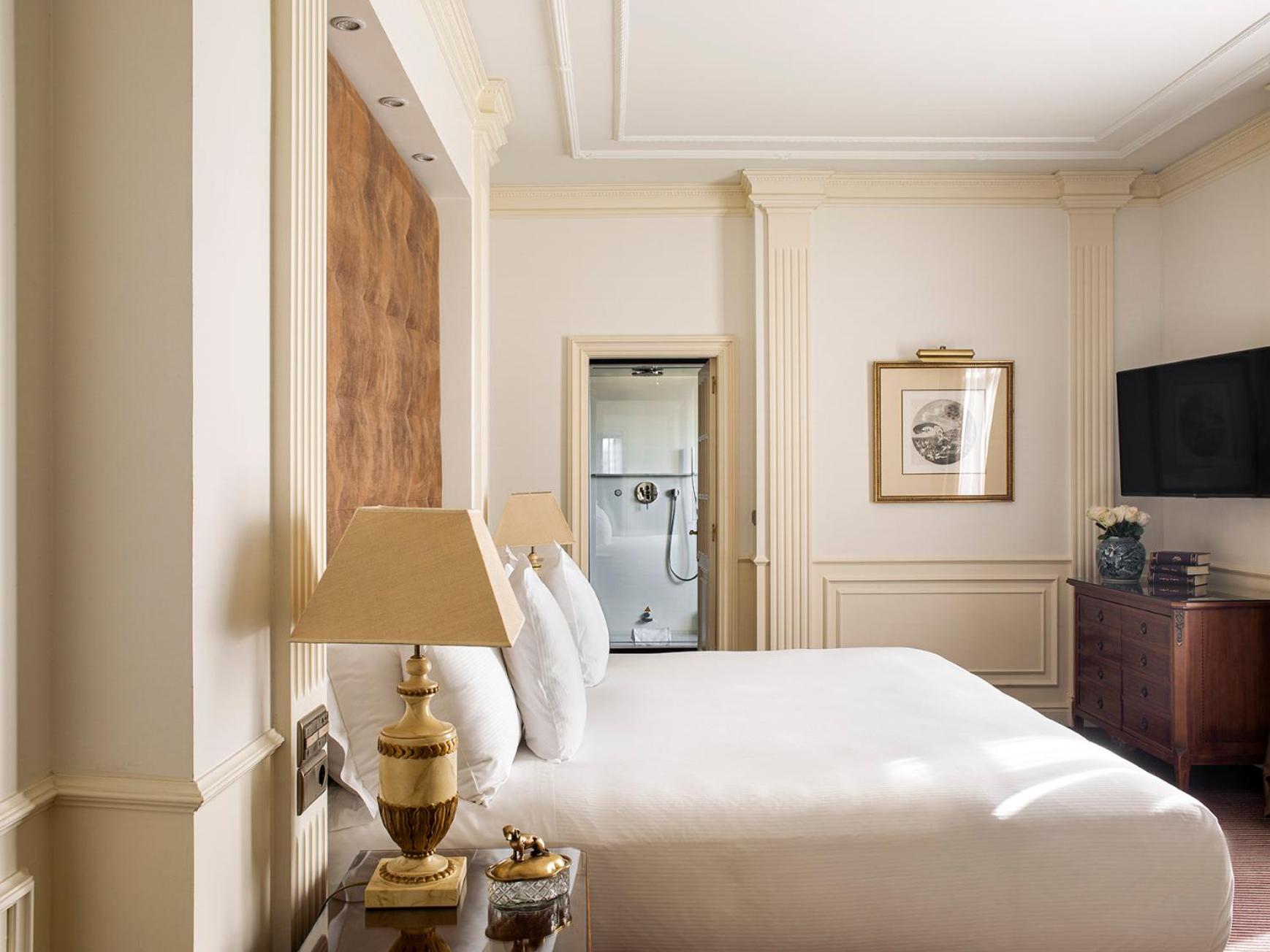 Castellana Presidential Suite Red Level