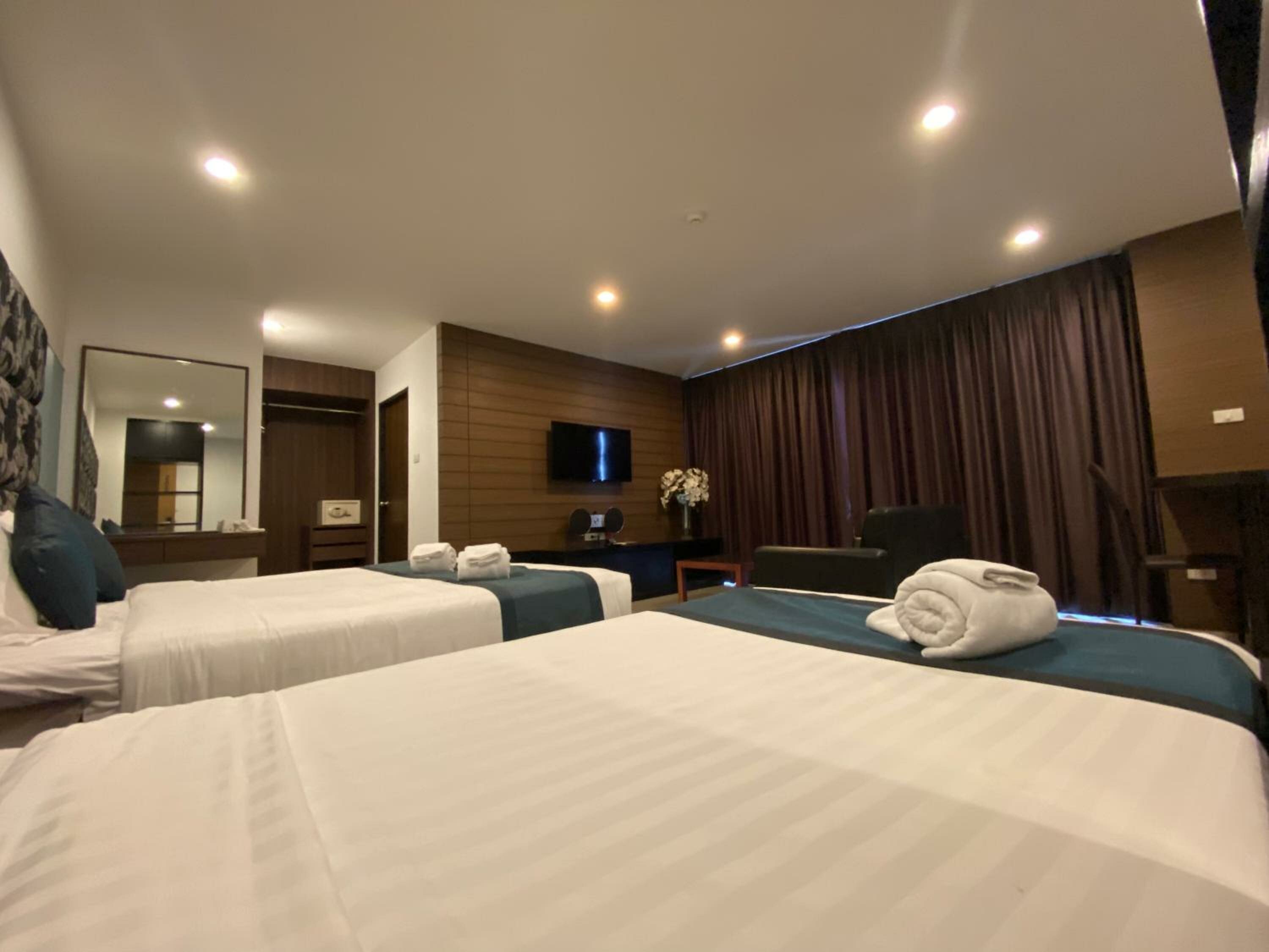 Junior Suite with Balcony