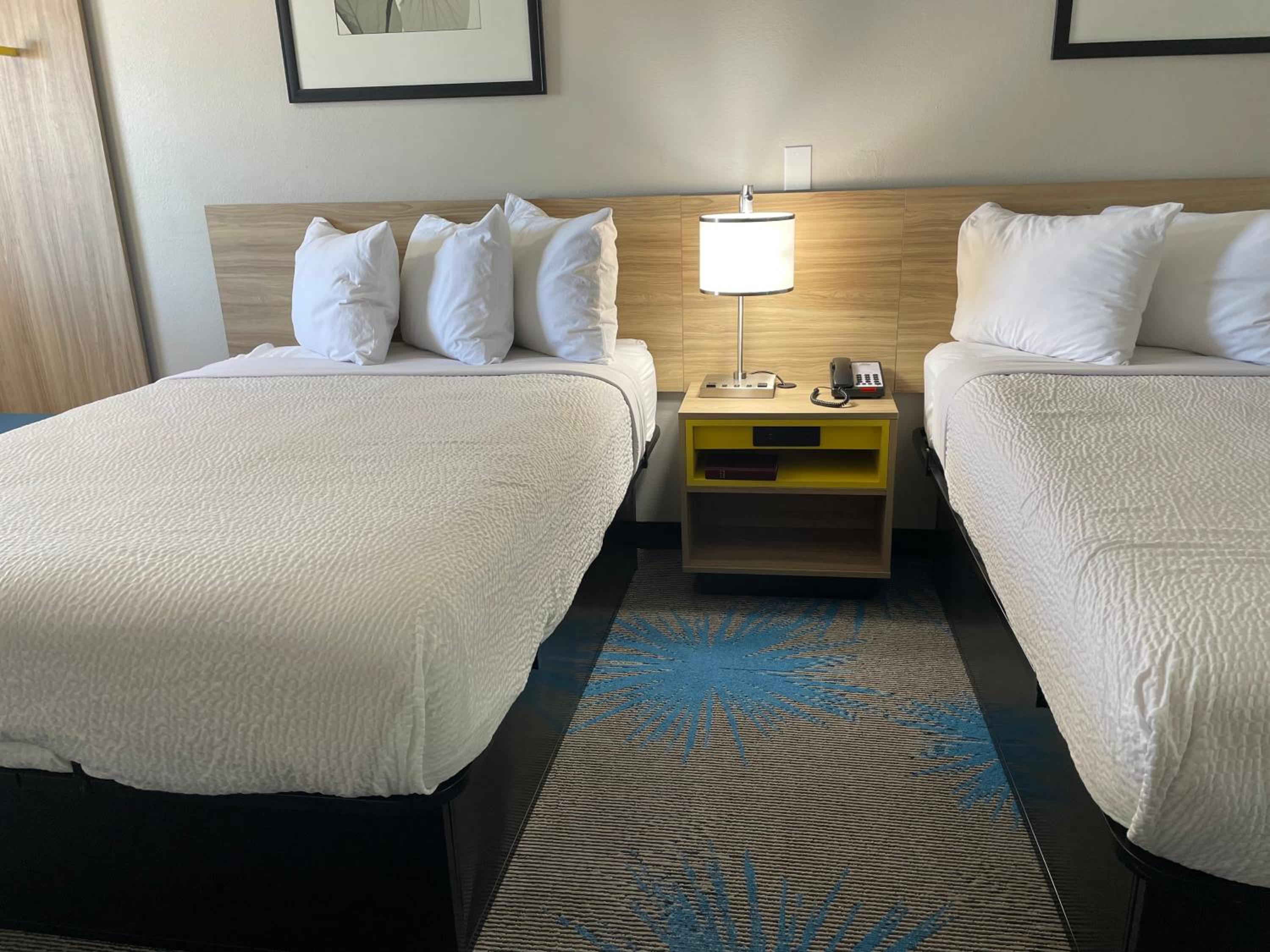 Deluxe Double Room with Two Double Beds - Non-Smoking