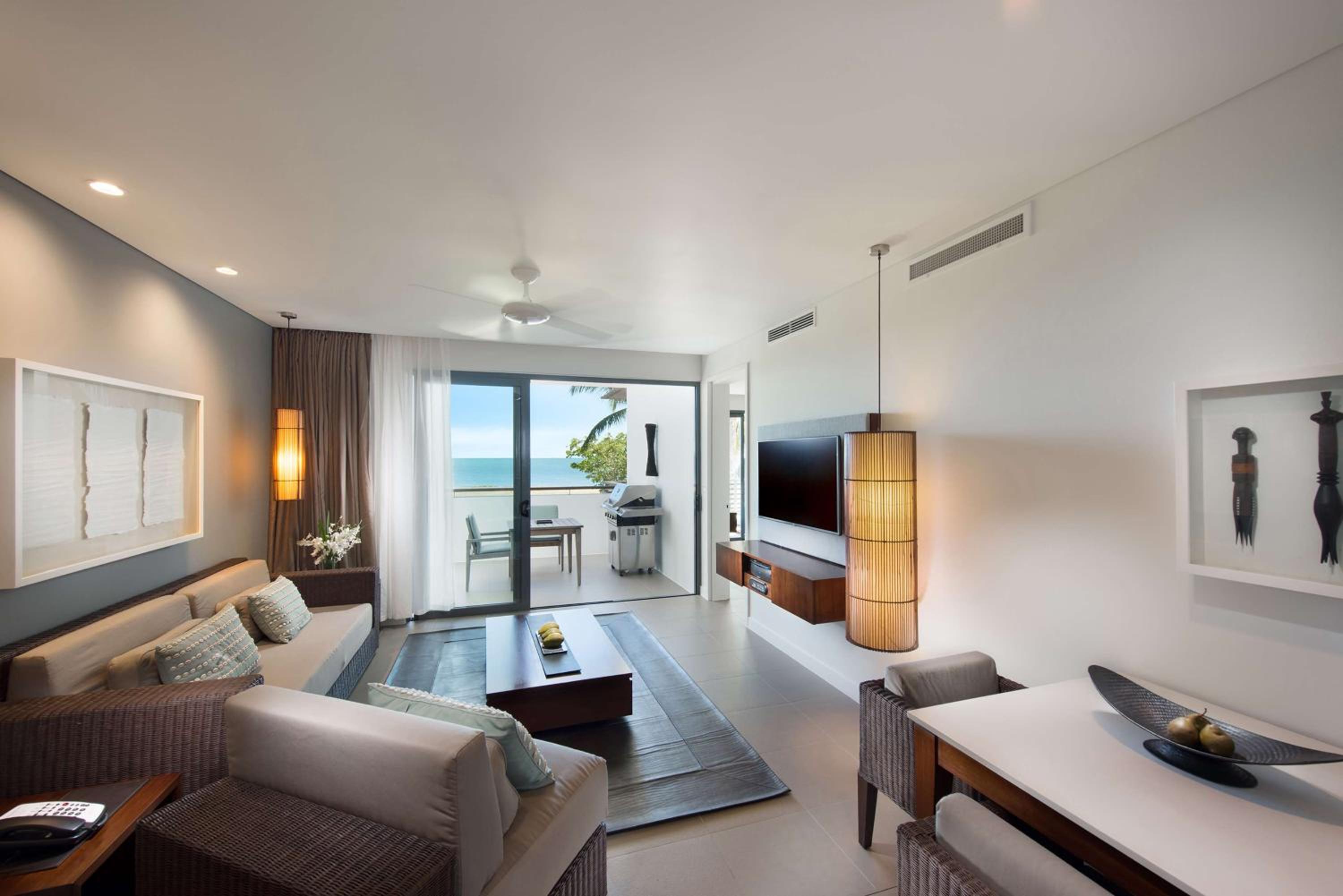 One-Bedroom Beachfront Suite