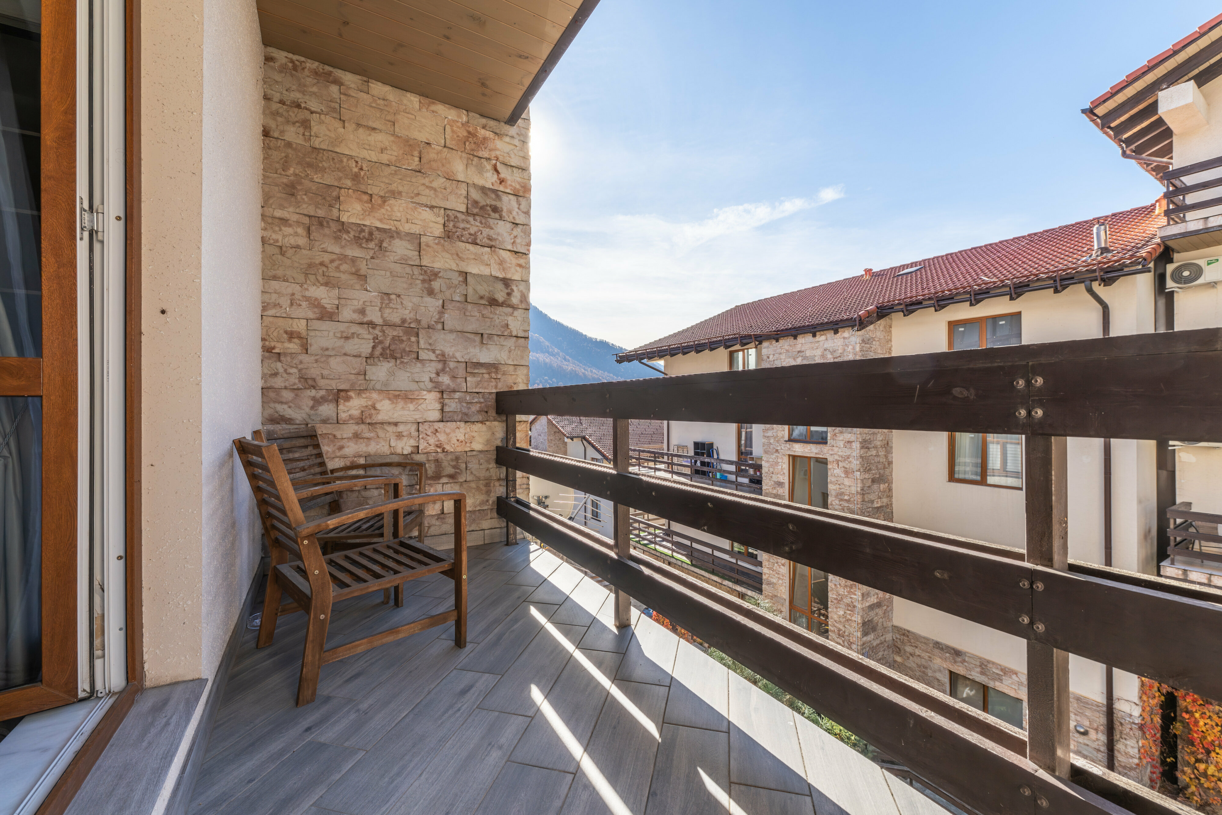 АПАРТАМЕНТЫ «ЗОЛОТЫЕ ЛУЧИ ГОР» |№7 | 3 этаж