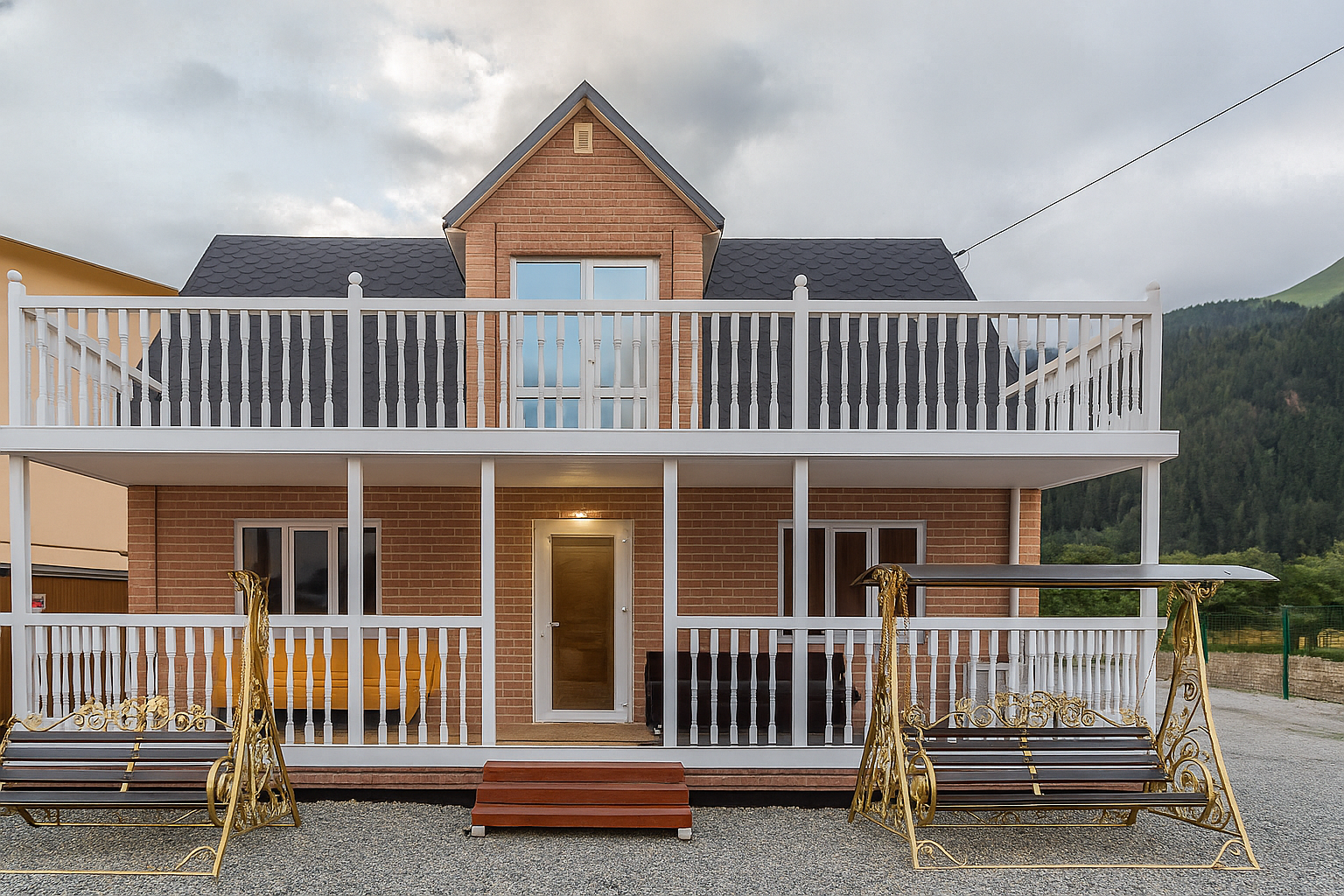 Двухэтажный дом с кухней |на территории гостевого дома