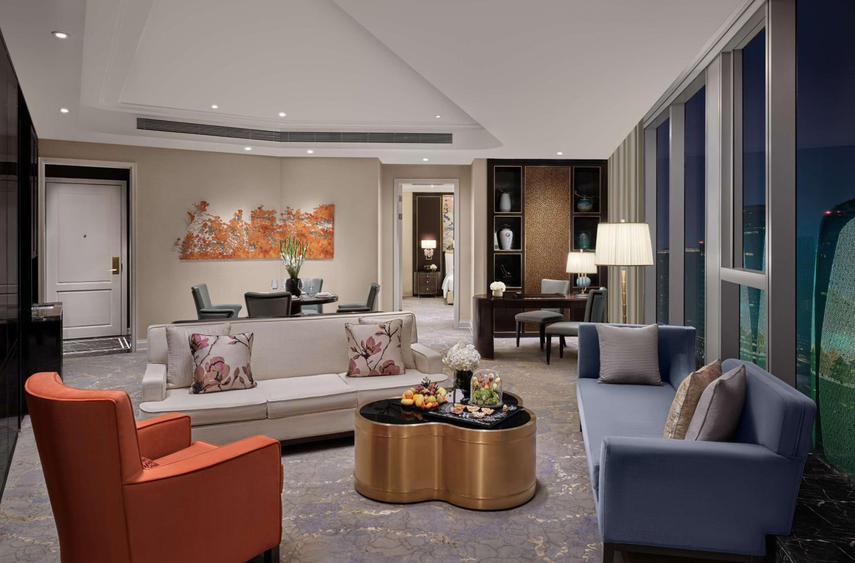 Suite with Skyline View