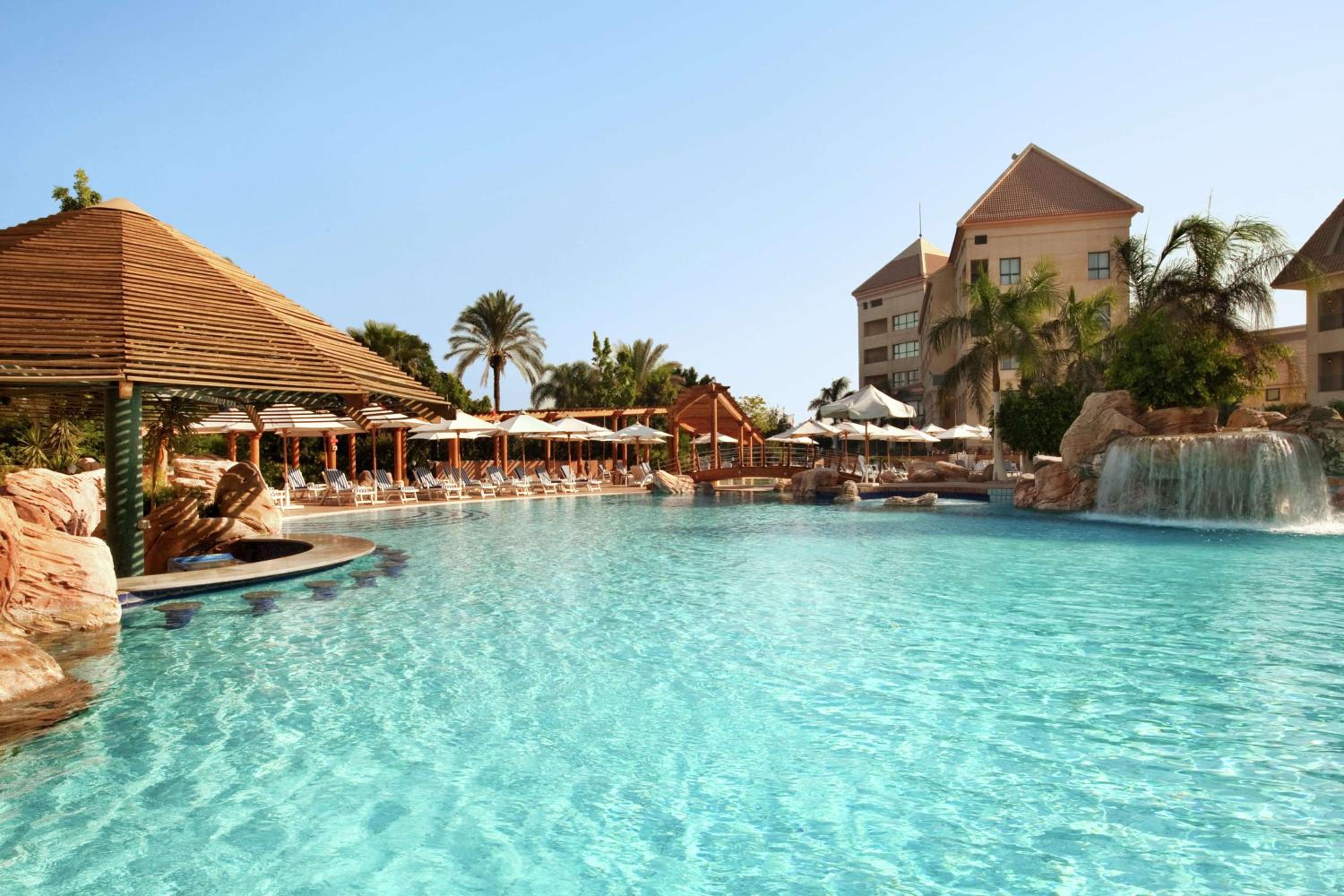 Twin Room - Pool Floor