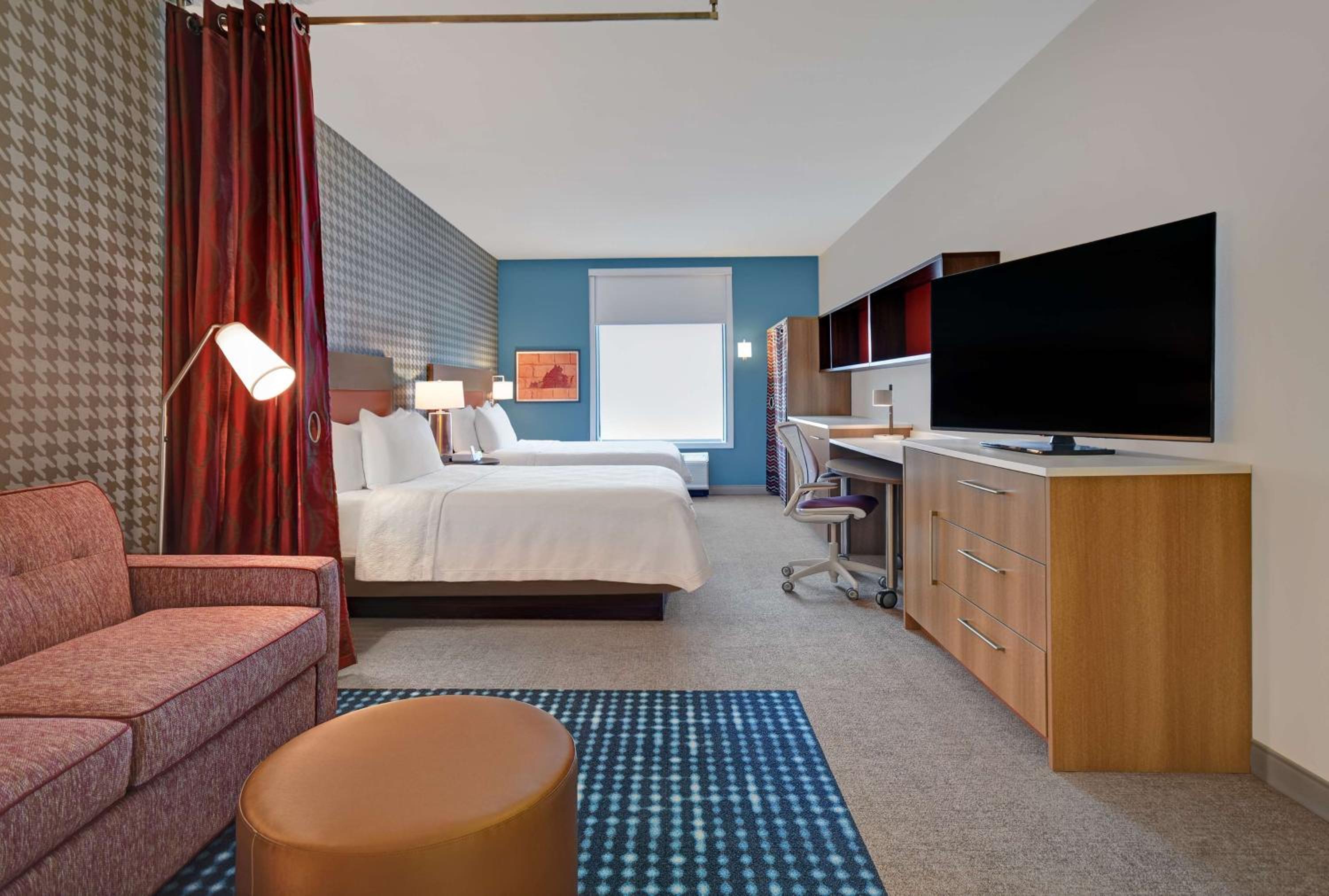 Queen Studio with Two Queen Beds - Mobility Access/Non-Smoking