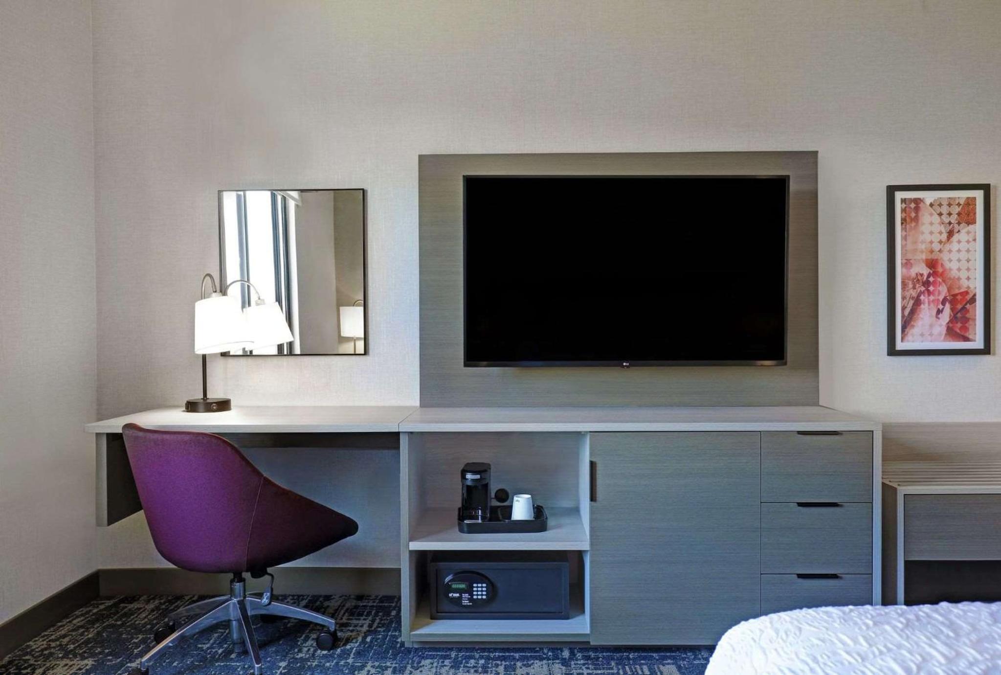 King Room - Non-Smoking