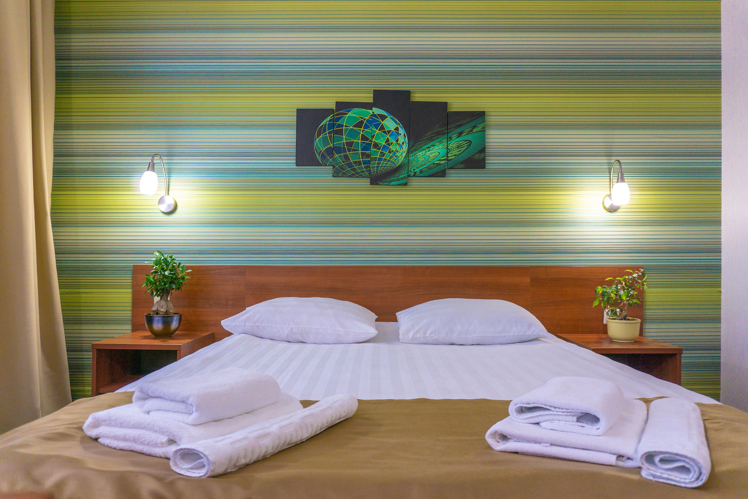 Улучшенный номер с кроватью размера «king-size» или 2 отдельными кроватями