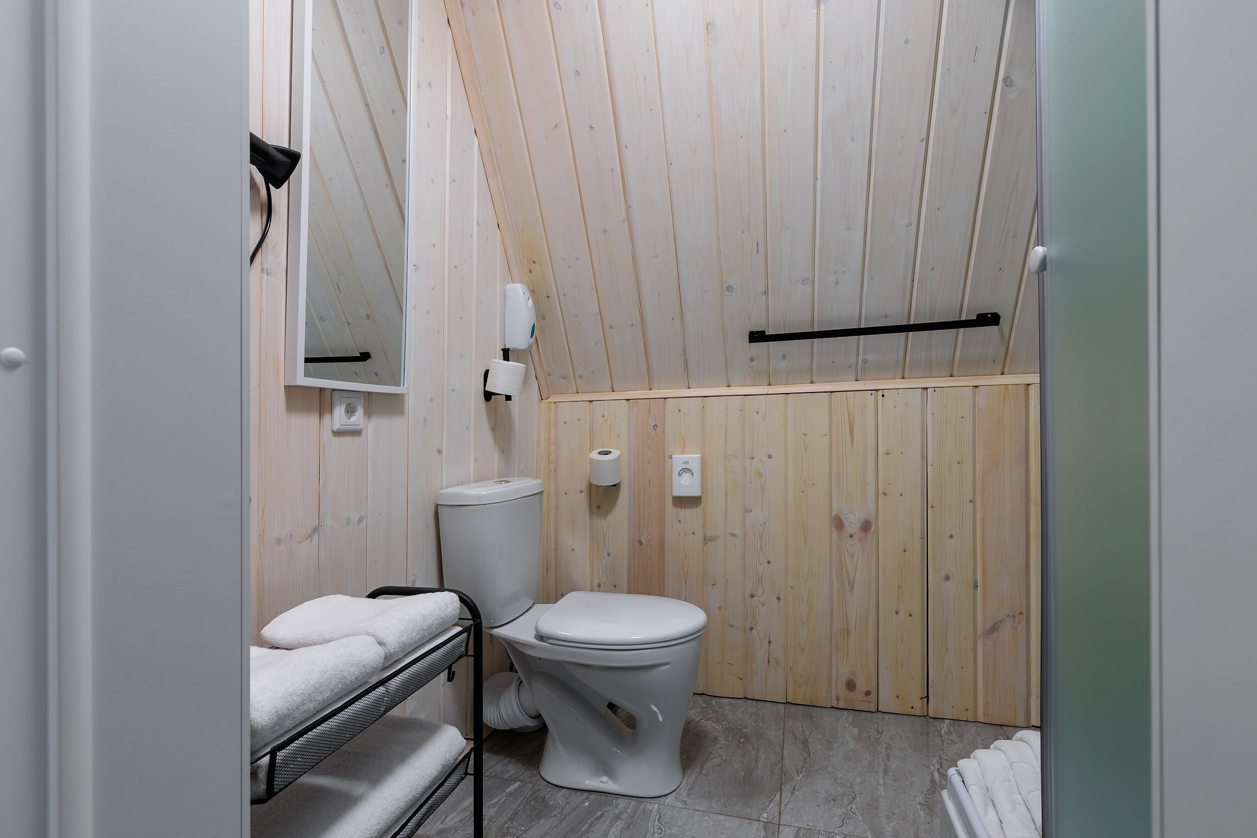 Коттедж 4-местный коттедж с кухней