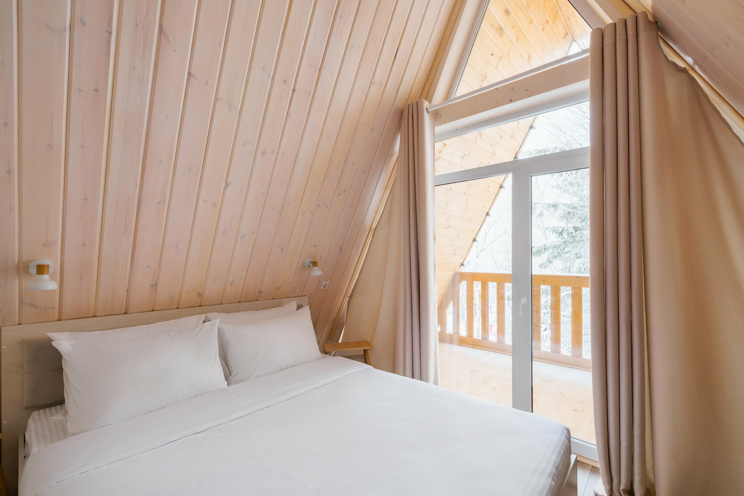 Коттедж 8-местный коттедж с кухней и сауной