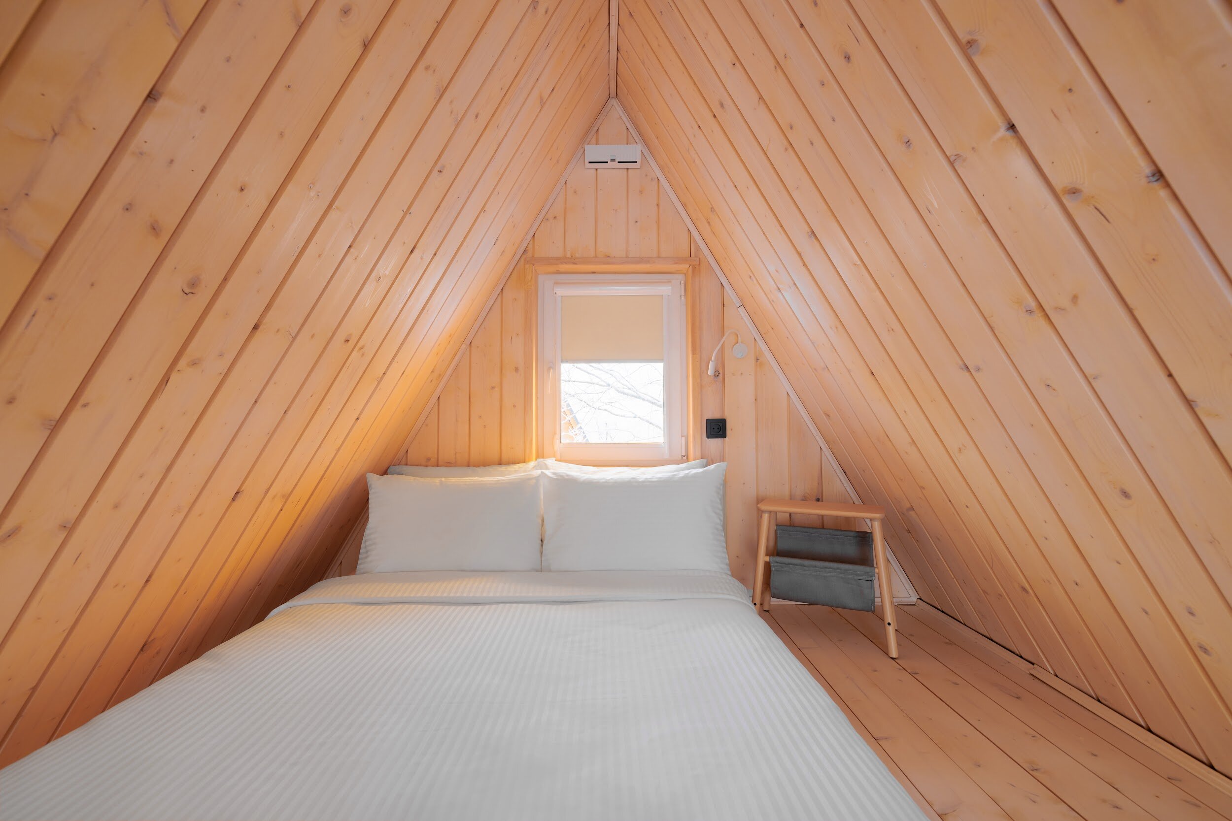 Коттедж 4-местный коттедж с мини-кухней и сауной