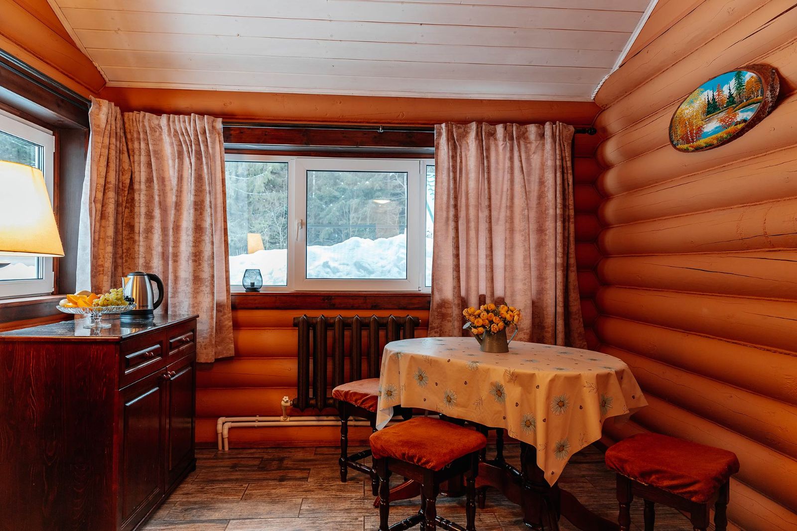 Средний дом