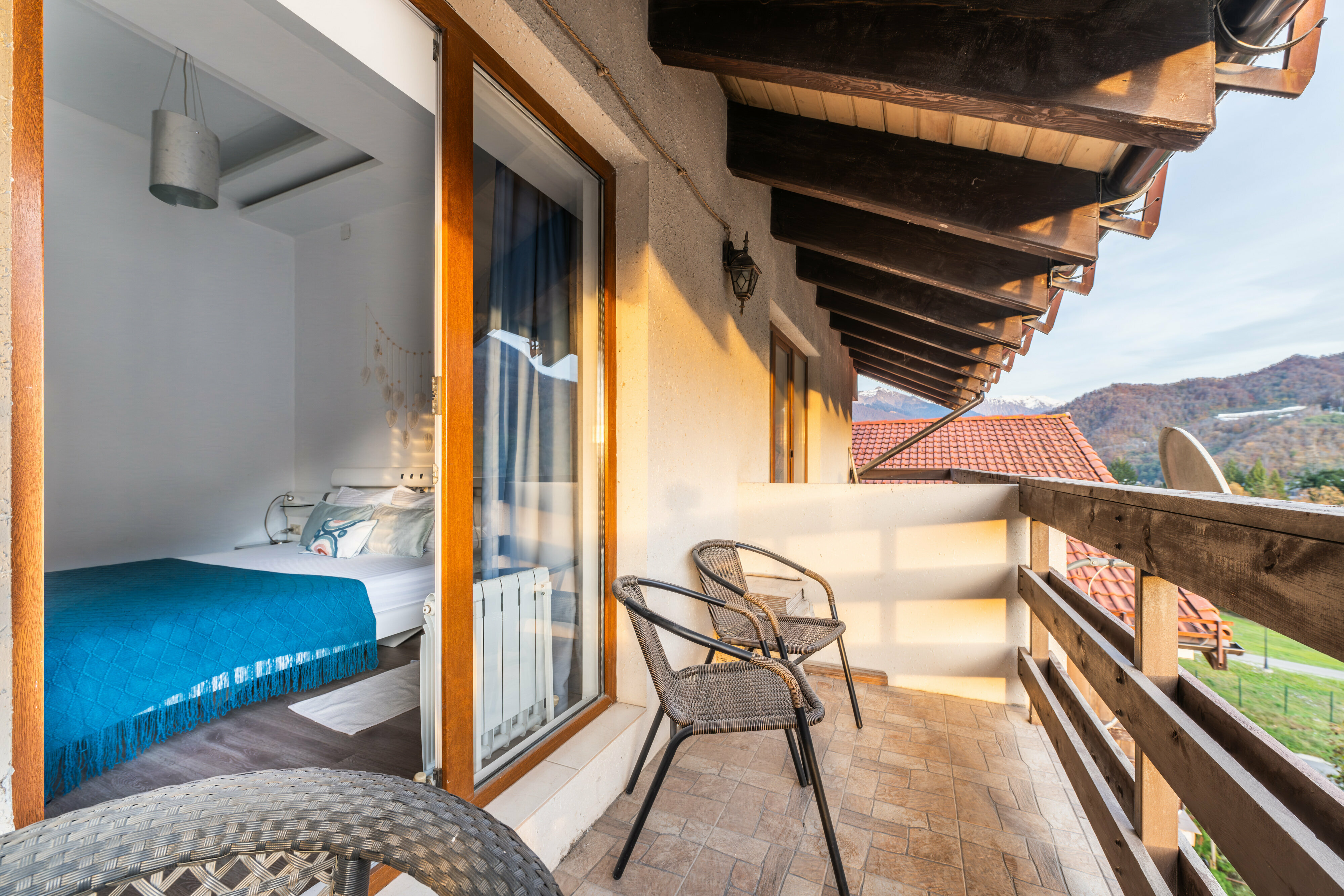 МАНСАРДНЫЕ АПАРТАМЕНТЫ |№11 | 4 этаж Панорамные виды • Двойной балкон