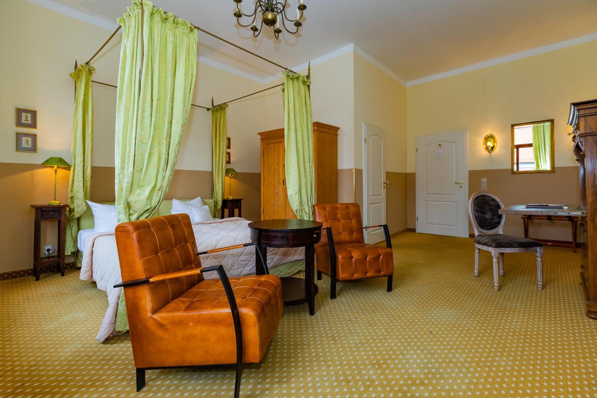 Double Room - Annex (dogs not allowed)