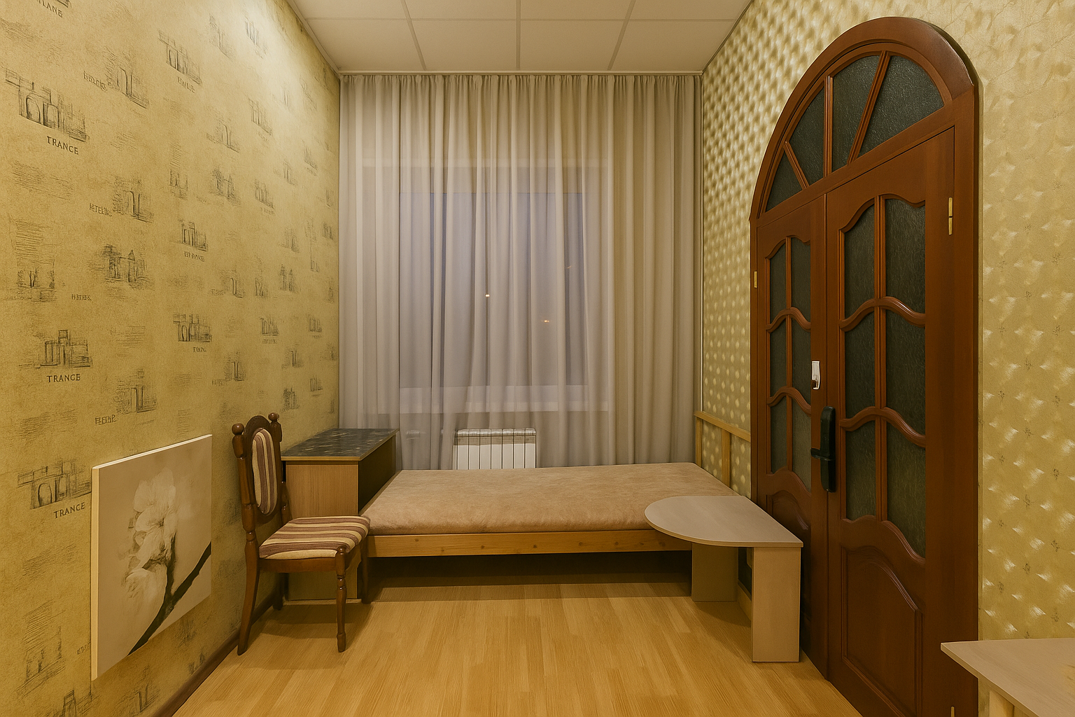 Часть жилого дома с отдельным входом, тремя комфортабельными номерами с душем и туалетом в каждом, гостиной, кухней и гаражом на 4 автомобиля. (без "вечеринок"!)